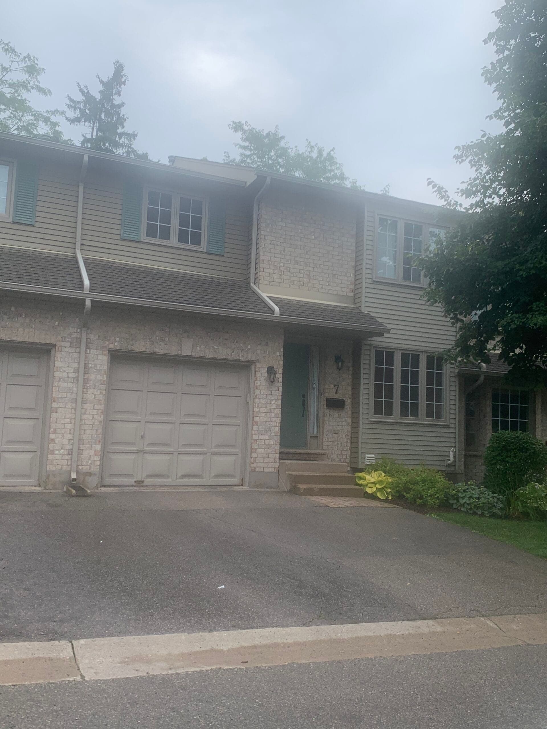 410 Ambleside Drive 7, London North, ON N6G 4Y7