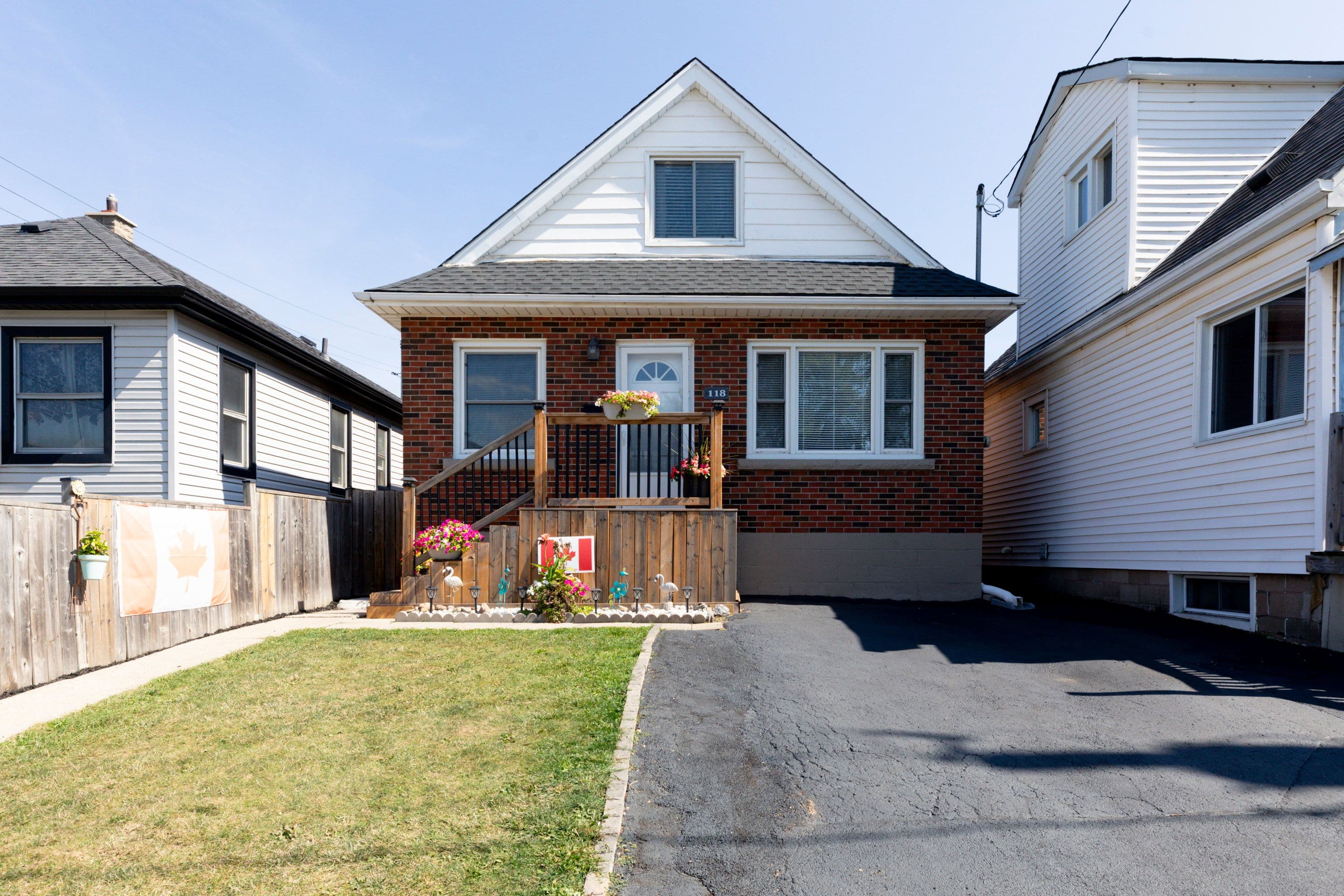 118 JULIAN Avenue, Hamilton, ON L8H 5R7