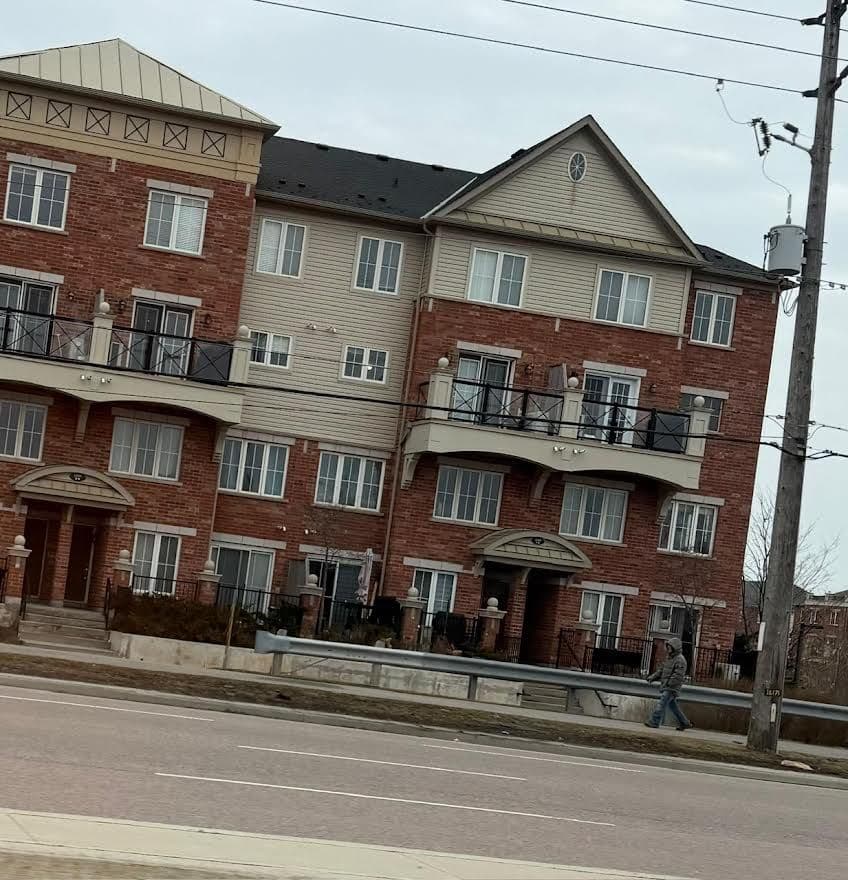 2508 Post Road 1, Oakville, ON L6H 0G6