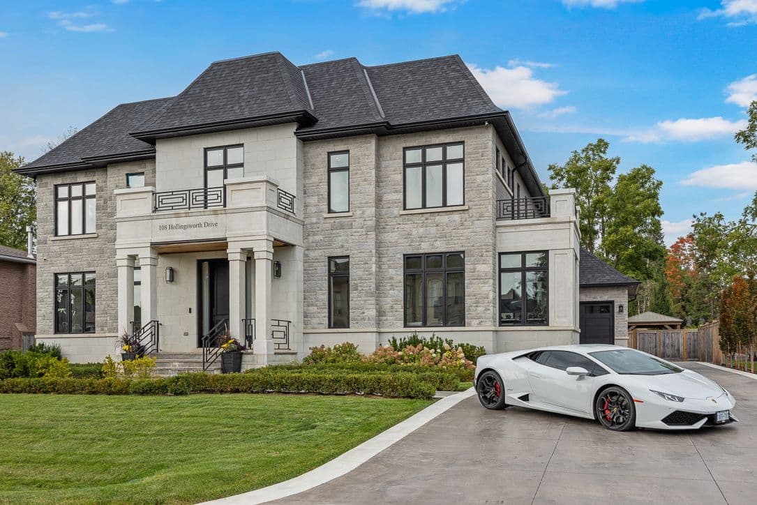 108 Hollingsworth Drive, King, ON L7B 1G4