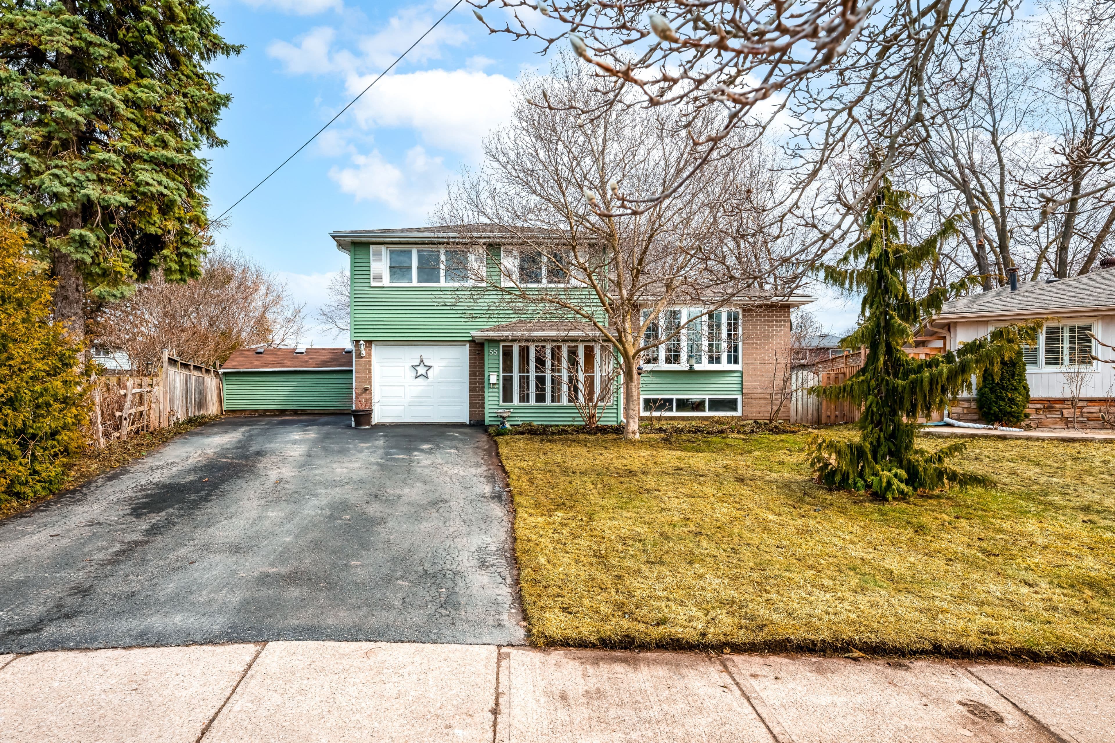 55 Eleanor Crescent, Halton Hills, ON L7G 2T7