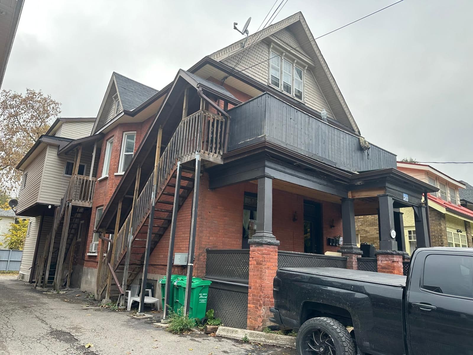 541 Aylmer Street N, Peterborough, ON K9H 3W6