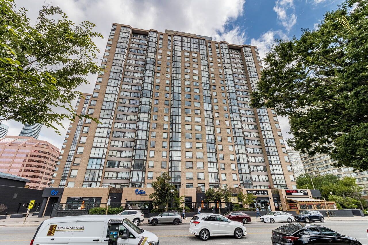 285 Enfield Place 2107, Mississauga, ON L5B 3Y6