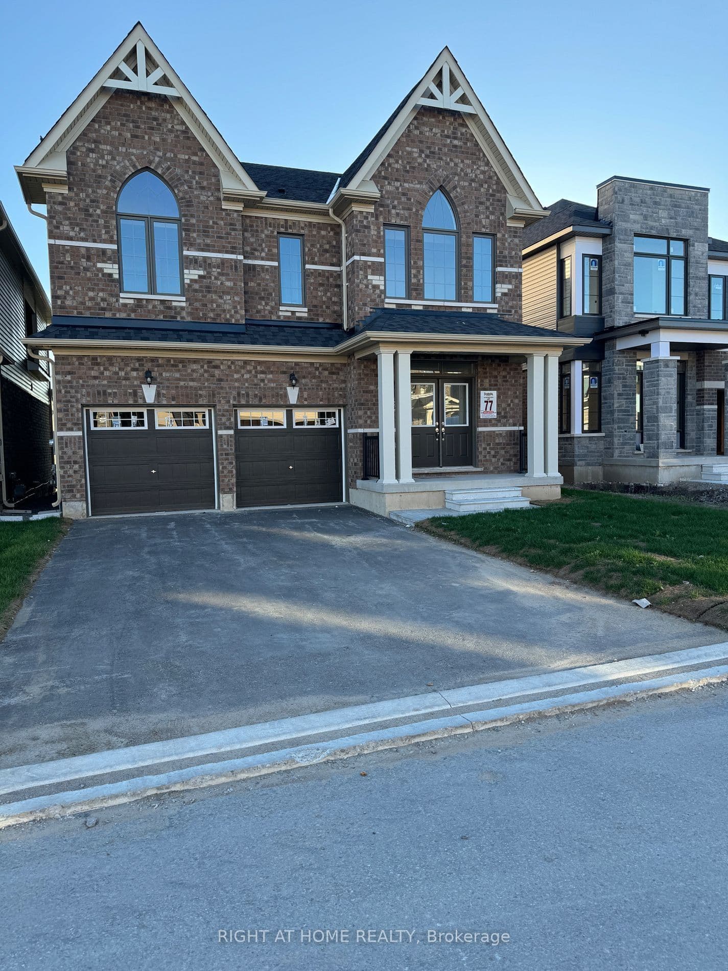 33 Rochester Drive, Barrie, ON L9J 0V9