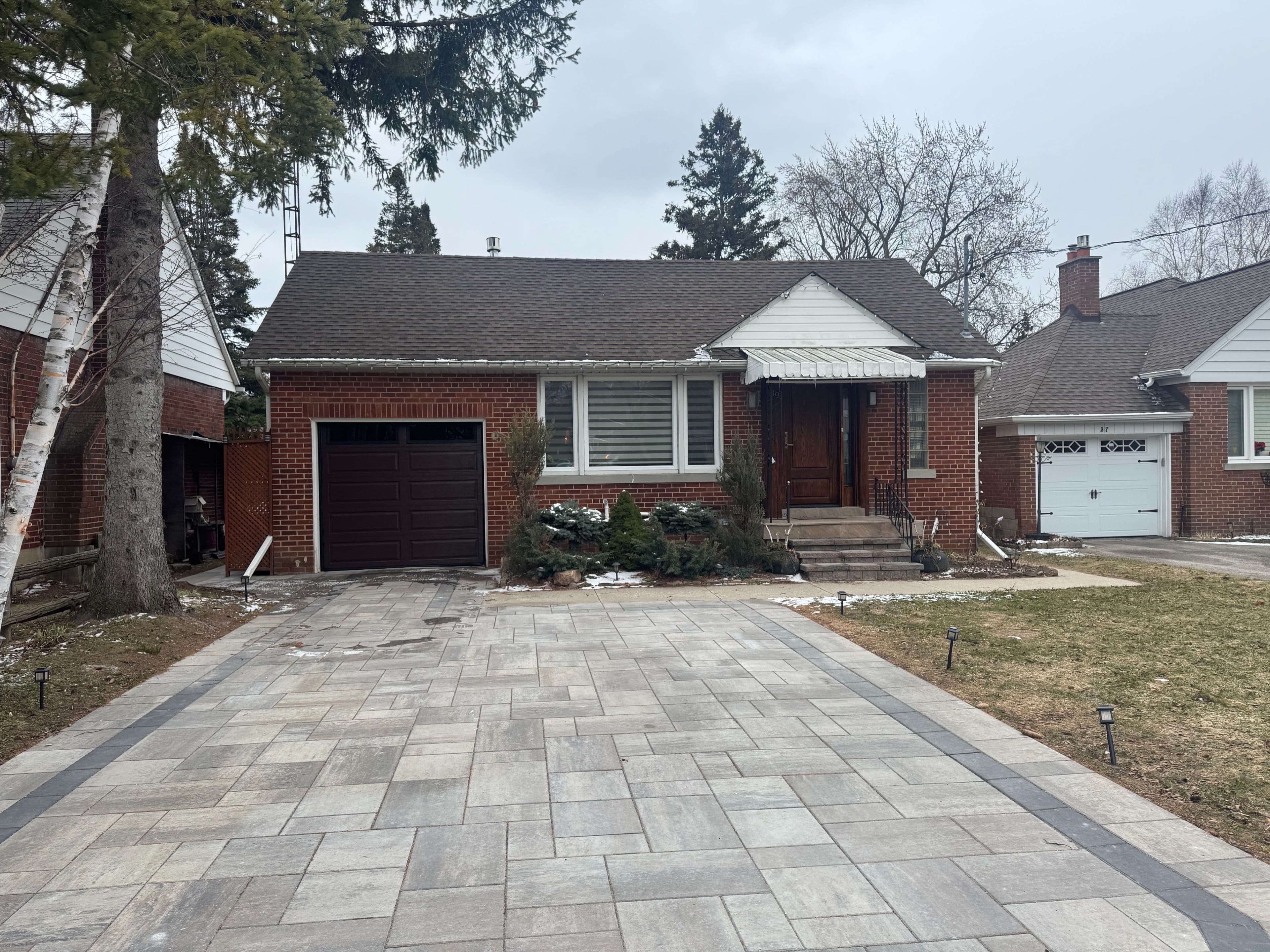 39 Old Oak Road Bsmt, Toronto W08, ON M9A 2W1