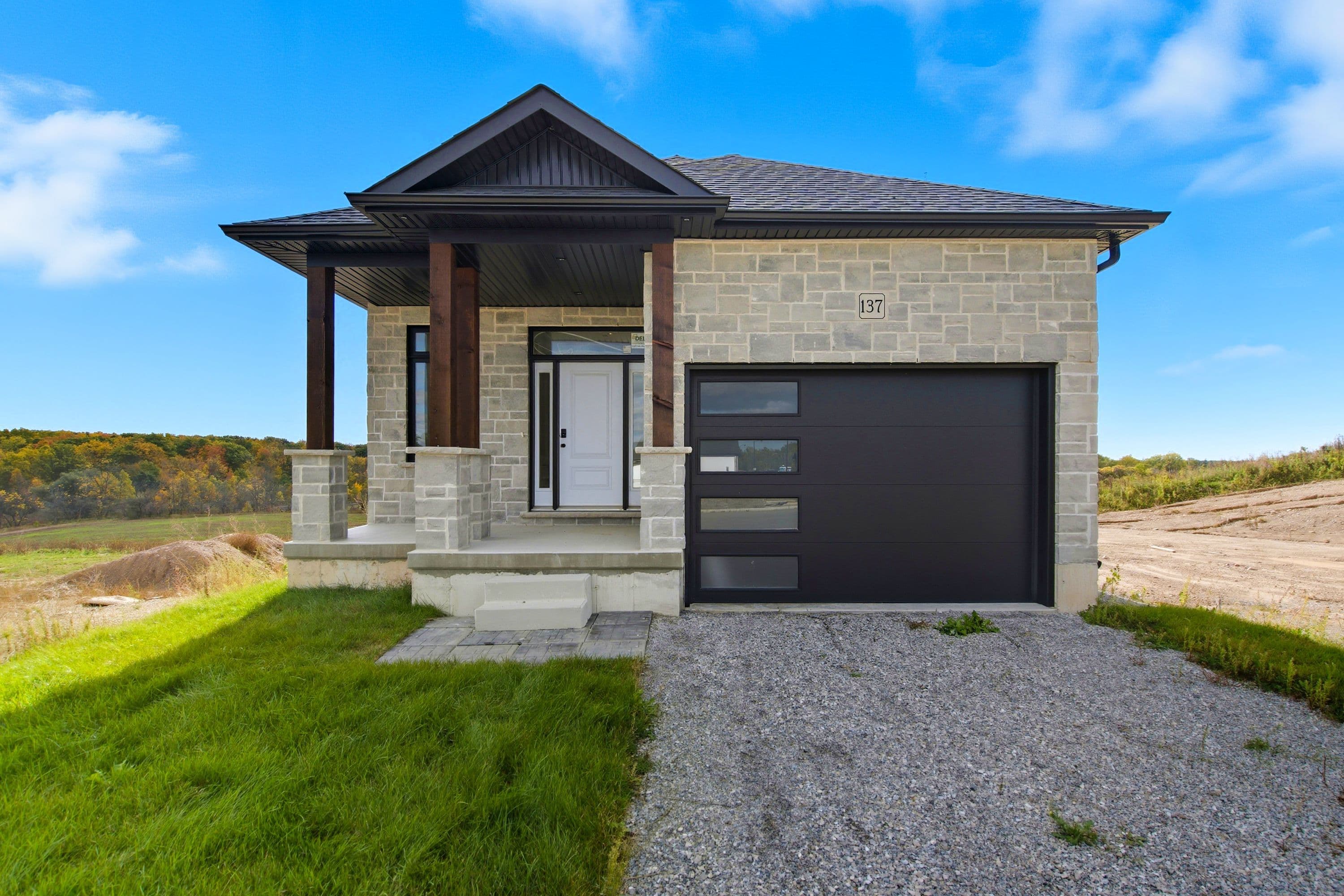 137 Pike Creek Drive, Haldimand, ON N0E 1E0