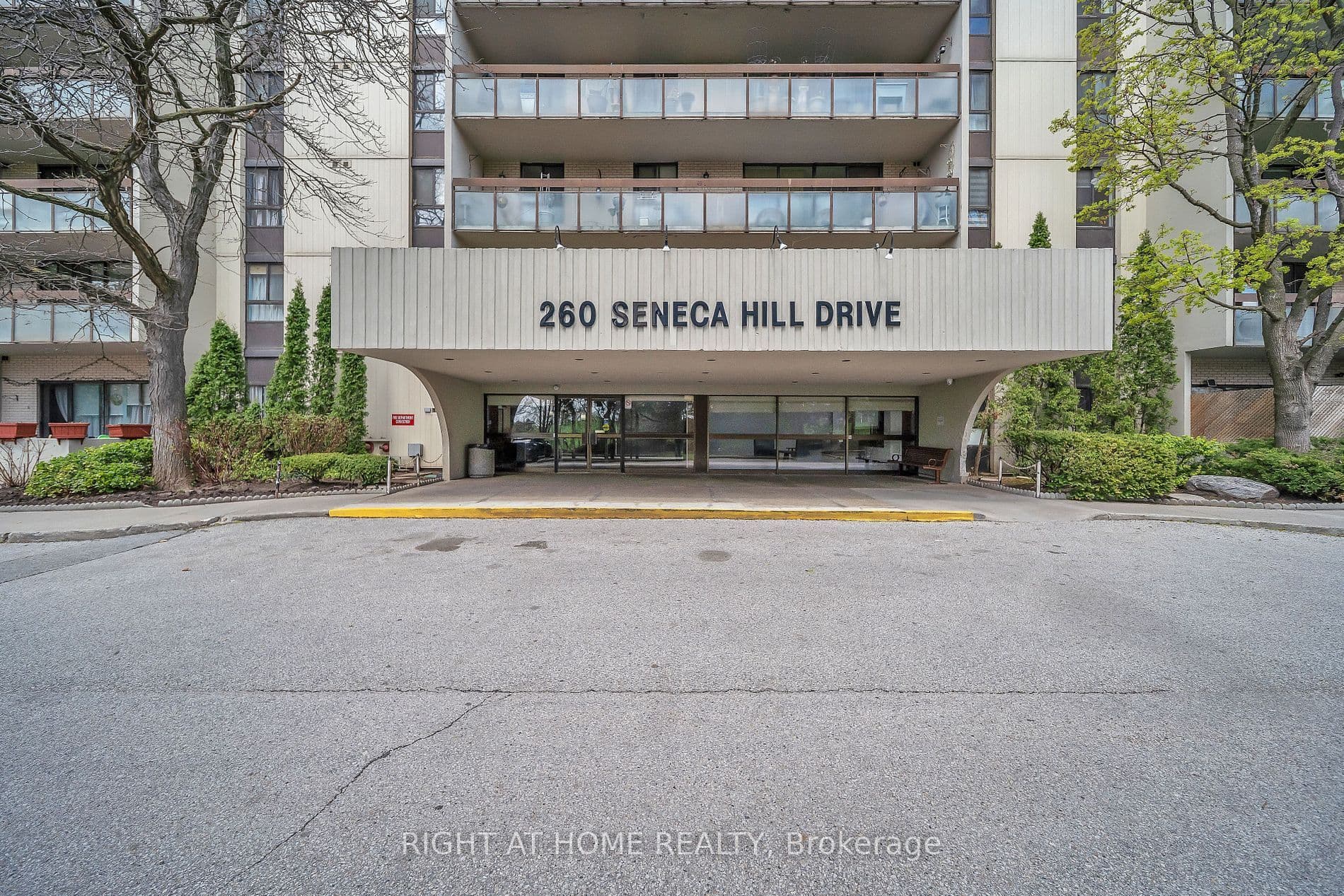 260 Seneca Hill Drive 1415, Toronto C15, ON M2J 4S6