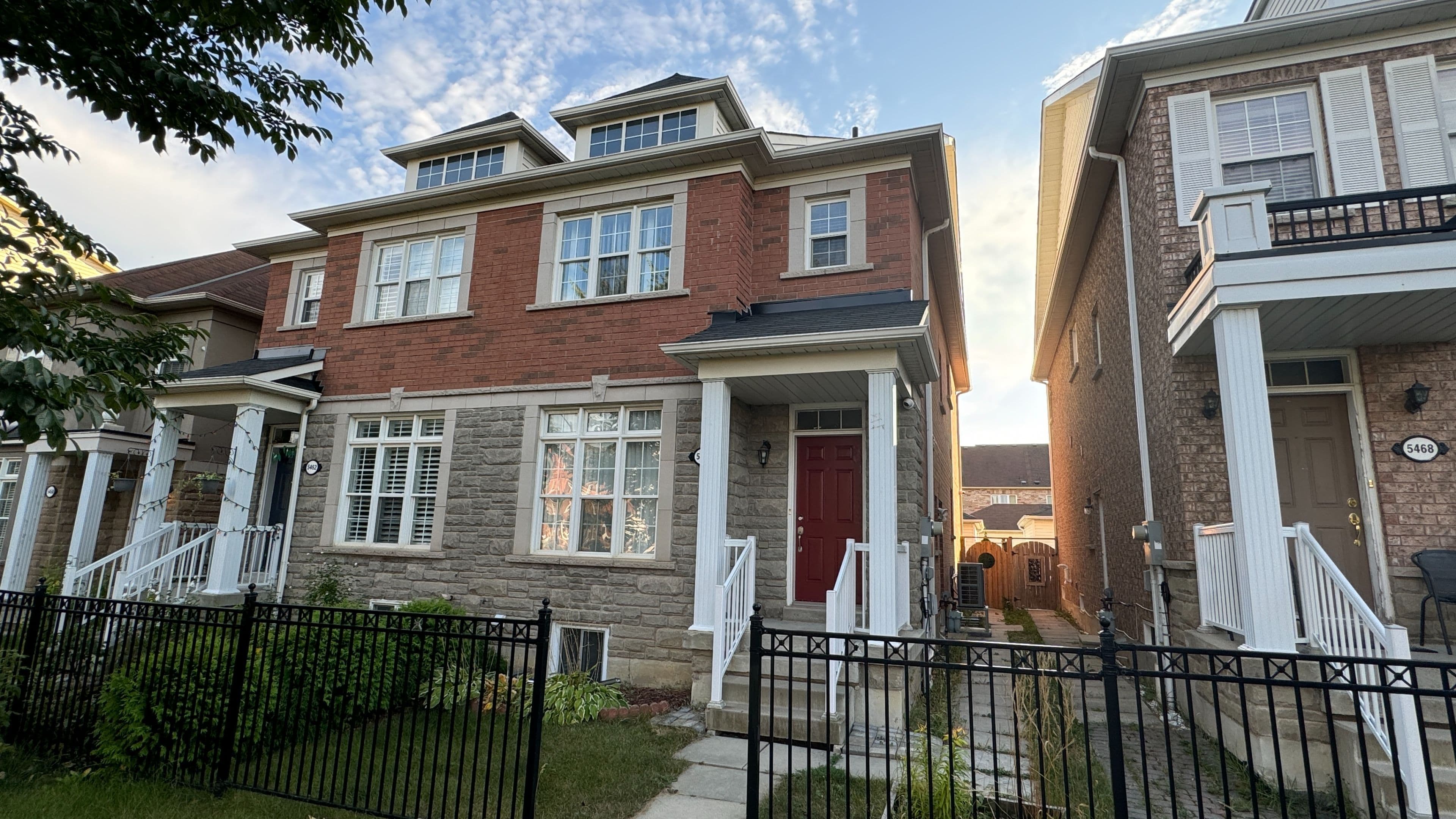 5464 Tenth Line W BSMT, Mississauga, ON L5M 0G5