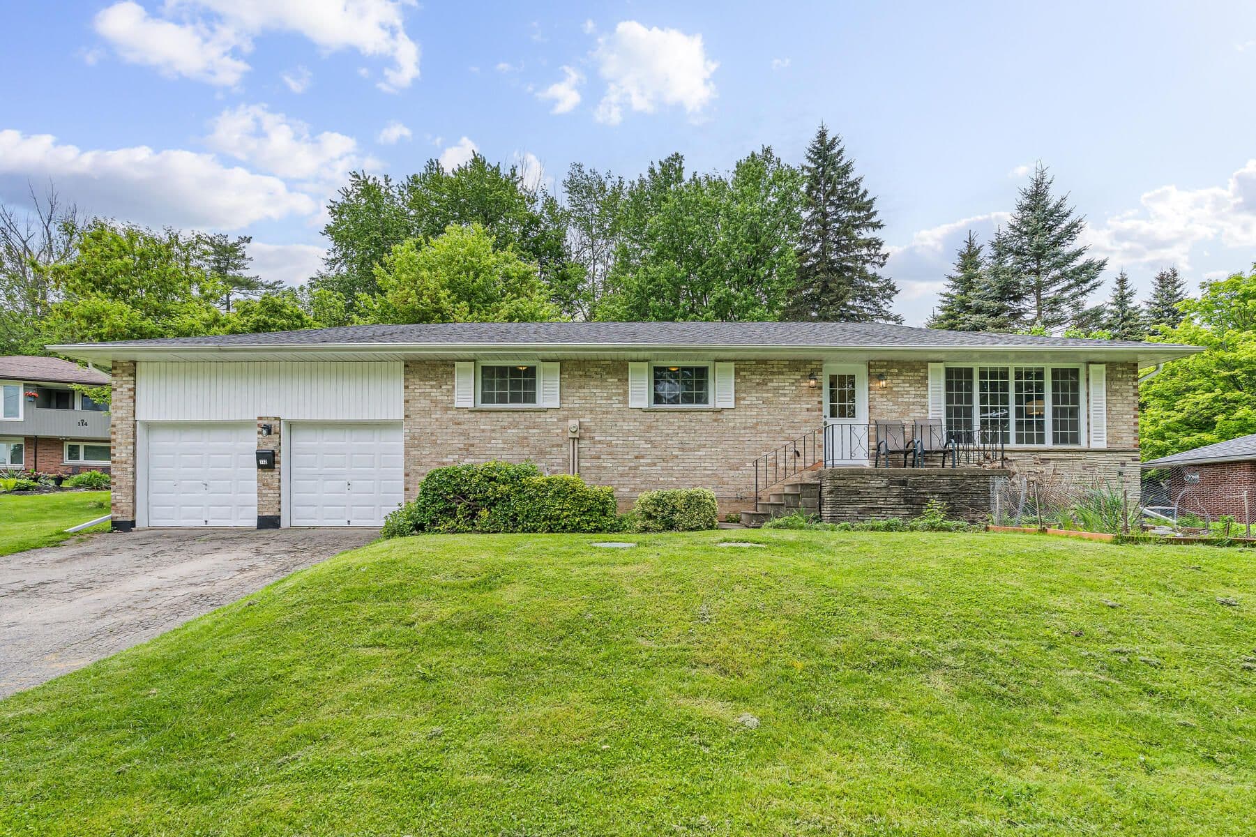 112 Park Street E, Halton Hills, ON L7G 2V4