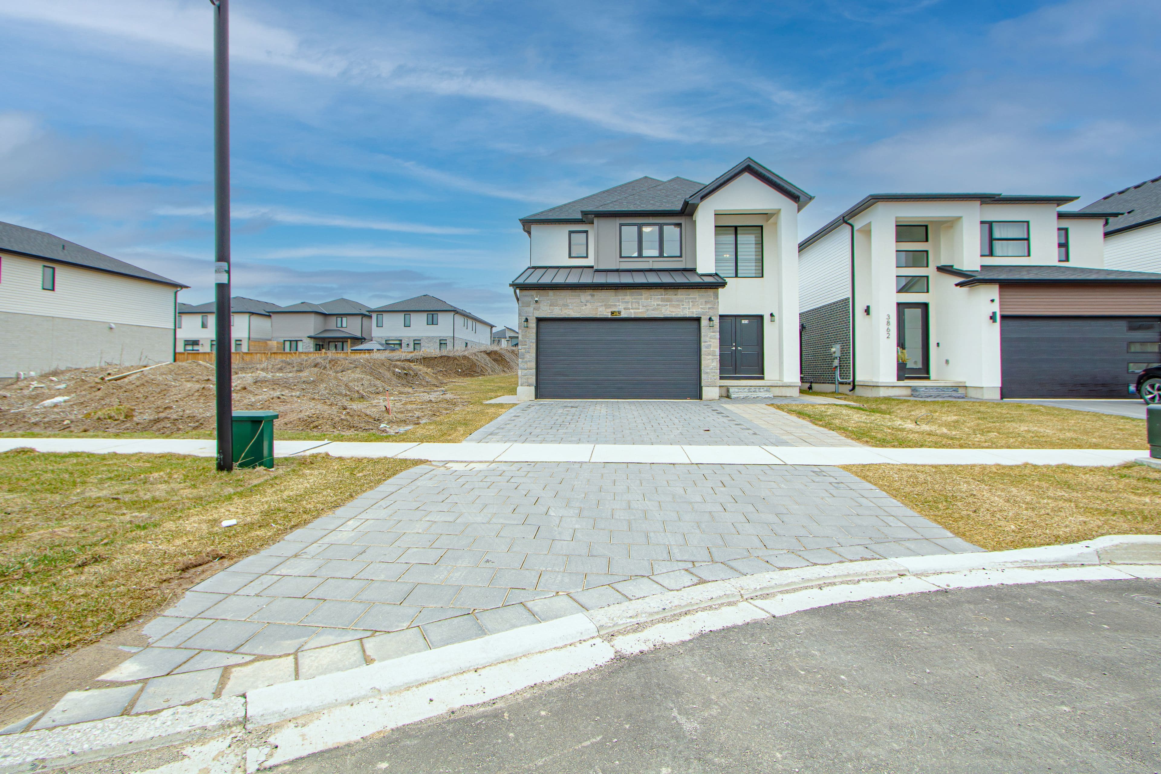 3858 Campbell Street N, London South, ON N6P 0J5