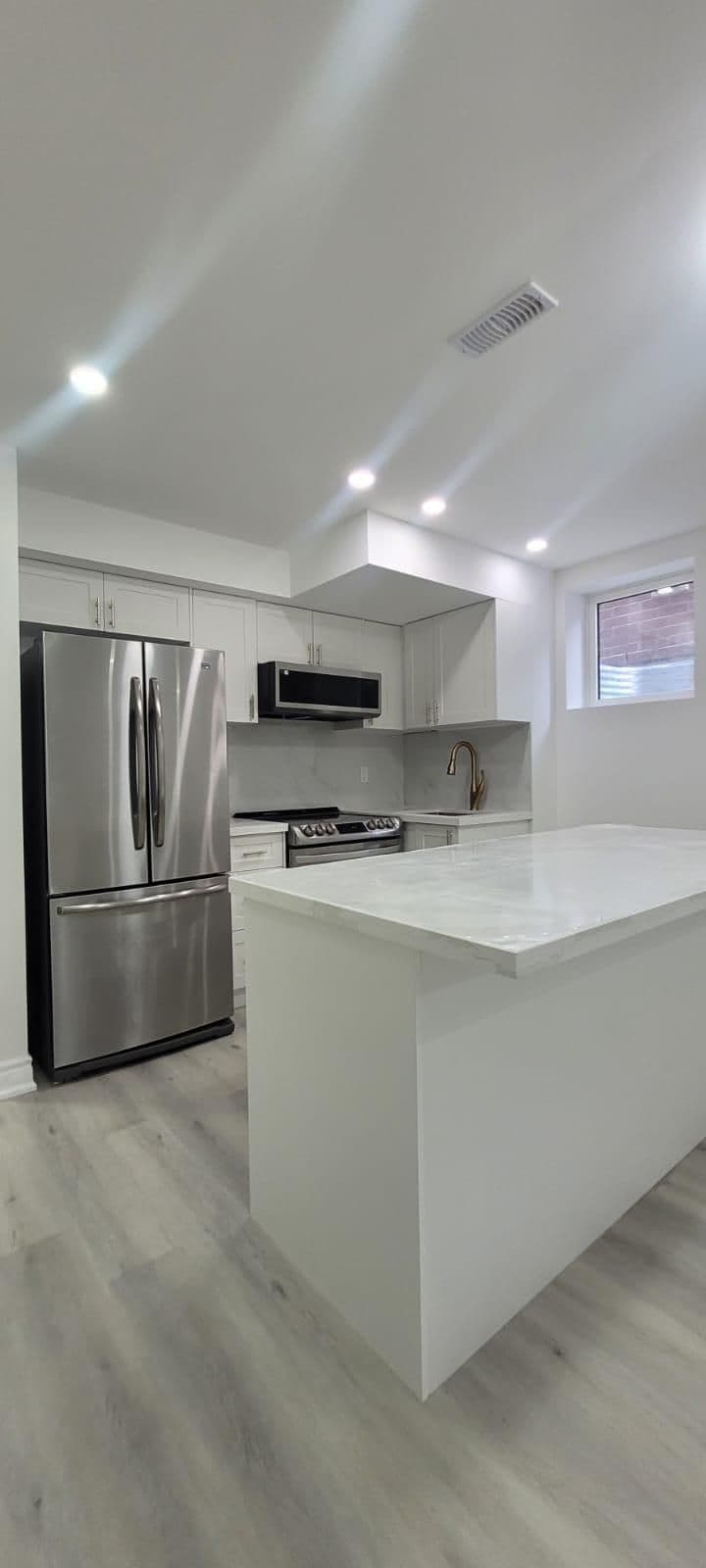 32 Auckland Drive E BSMT, Whitby, ON L1P 0G6