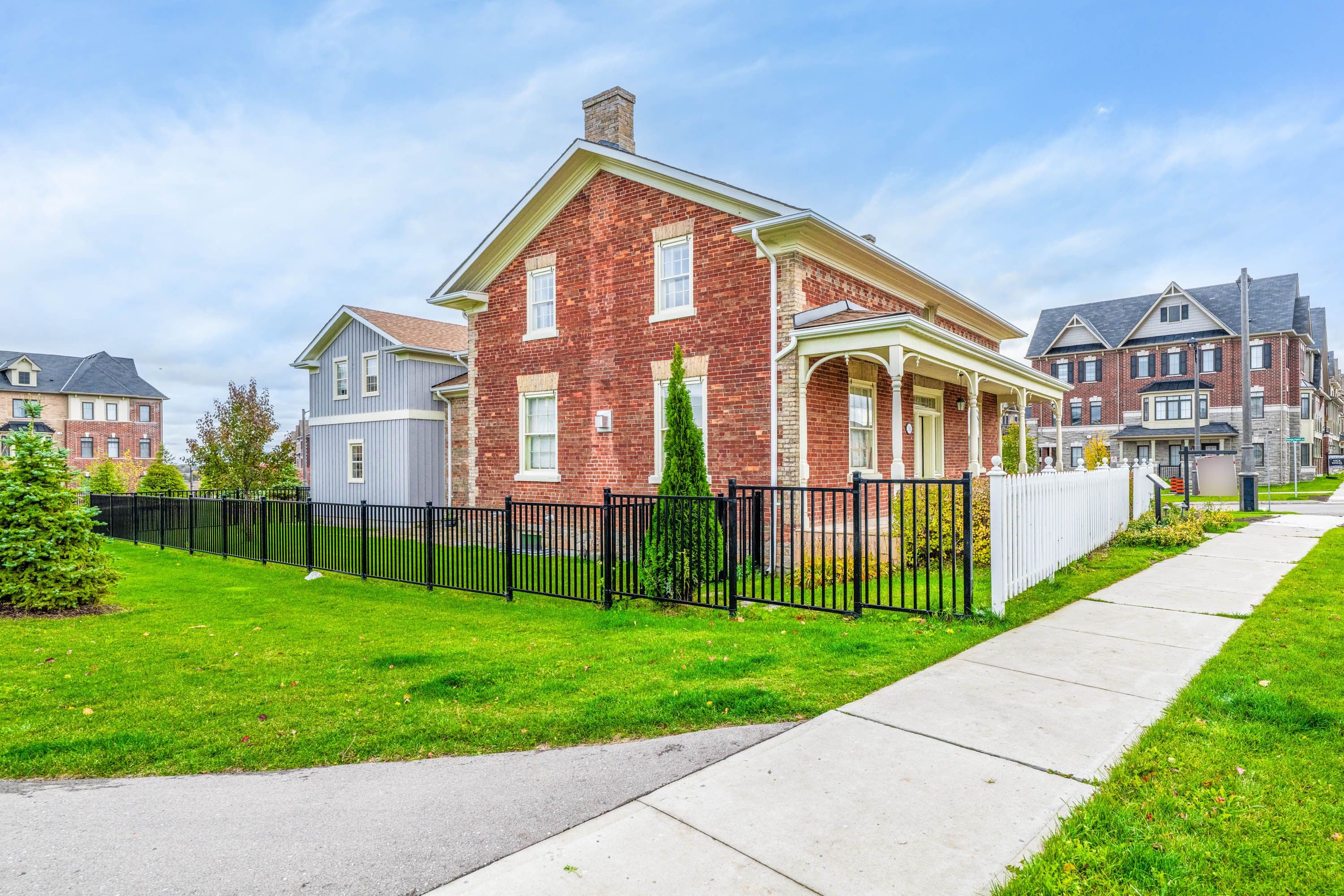 10961 Victoria Square Boulevard, Markham, ON L6C 1J5