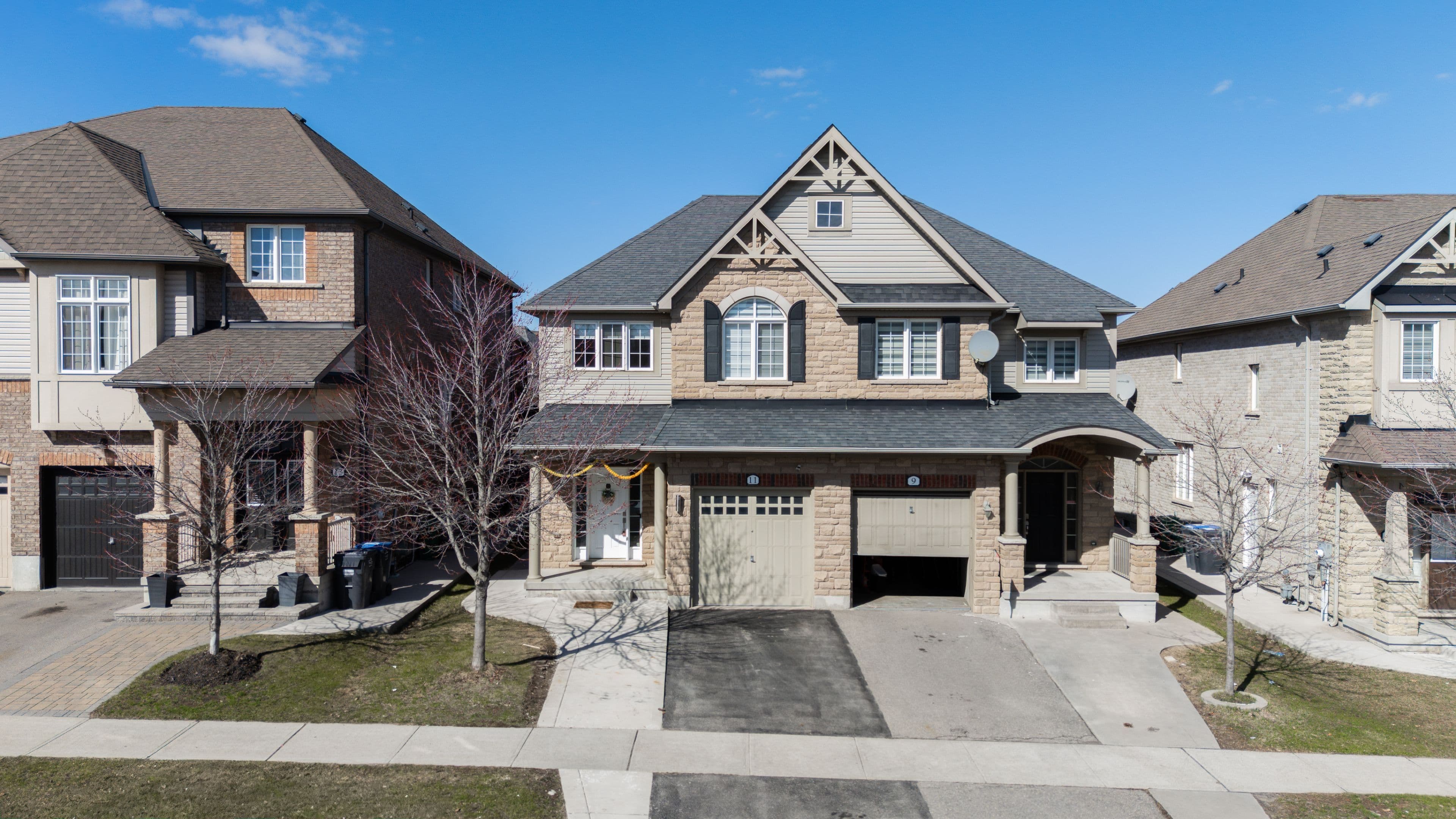 11 Icefall Road, Caledon, ON L7C 3T7