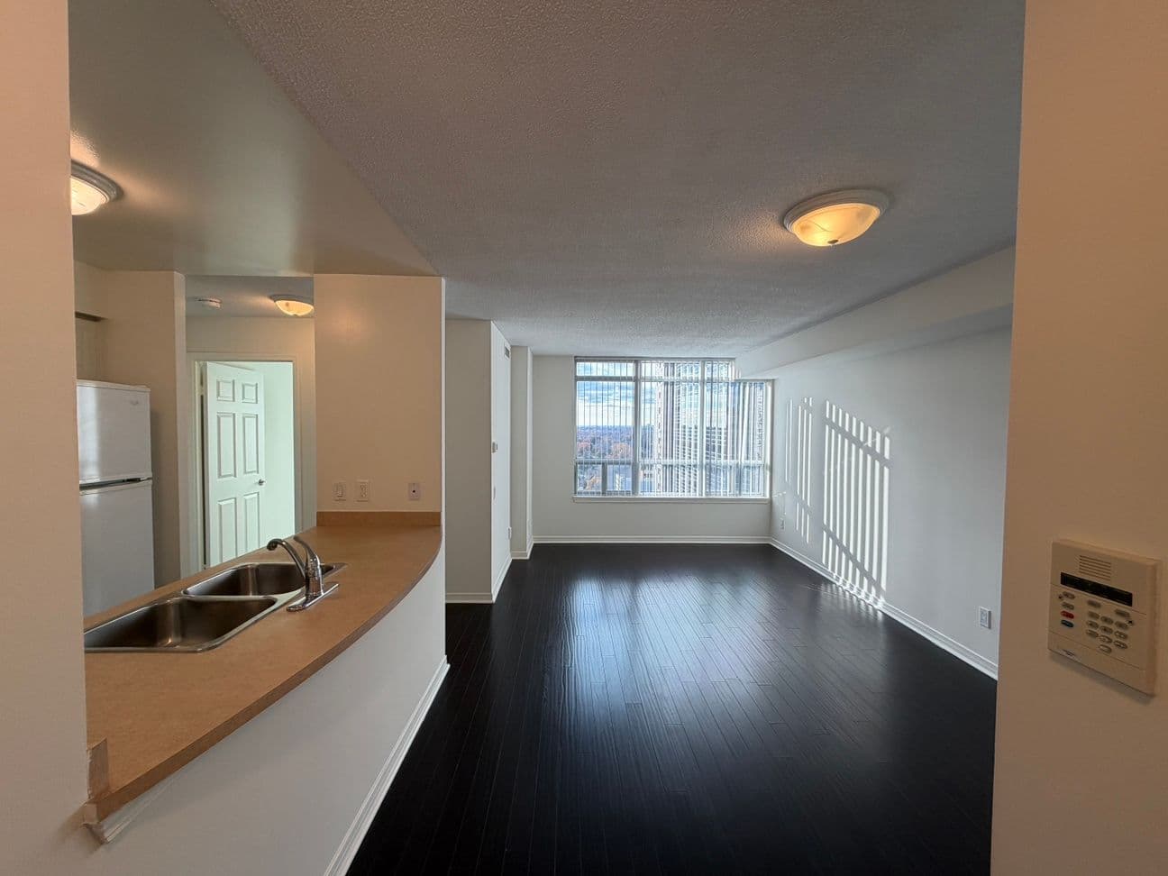 8 Hillcrest Avenue 1701, Toronto C14, ON M2N 6Y6