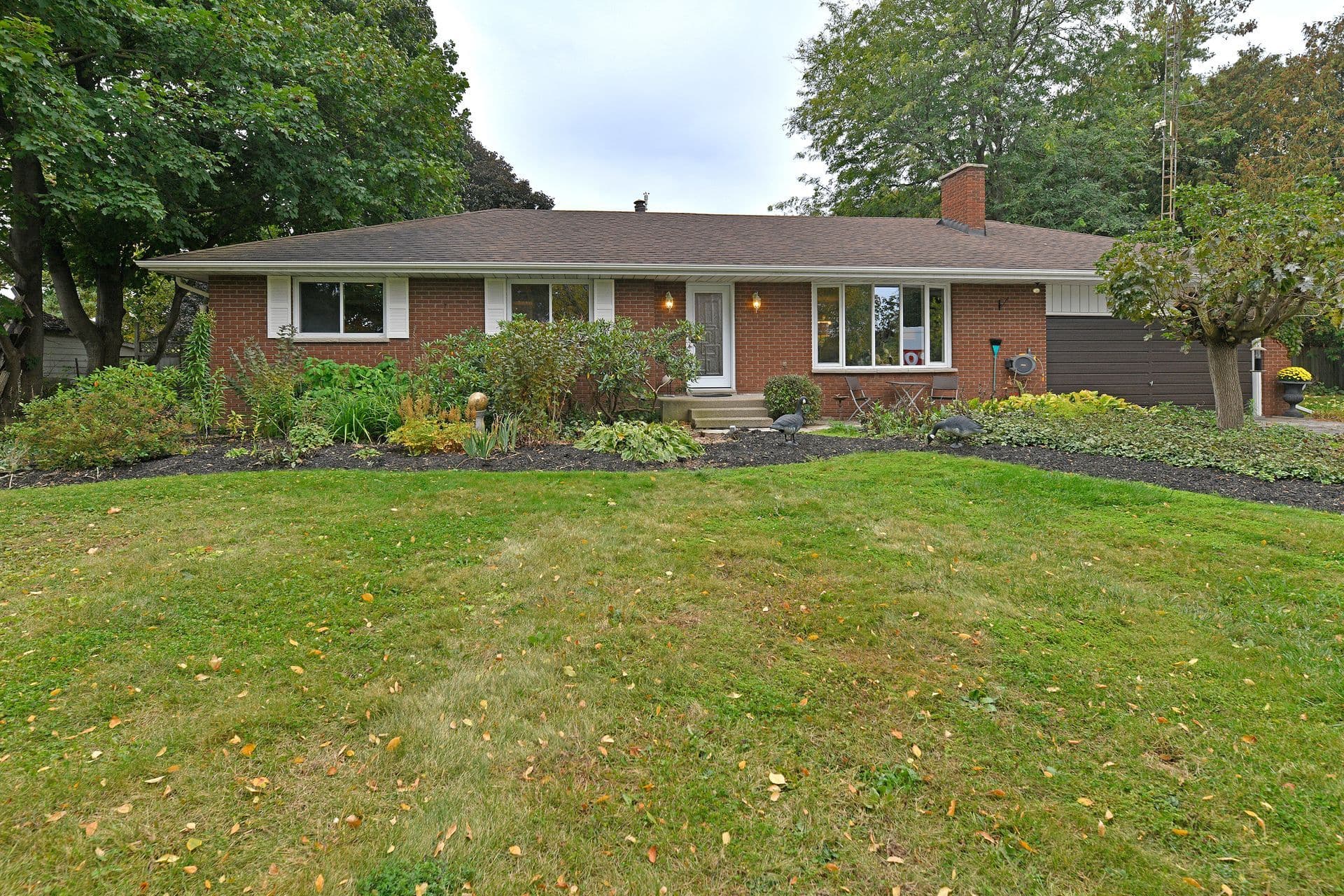 10208 Tenth Line, Halton Hills, ON L0P 1K0