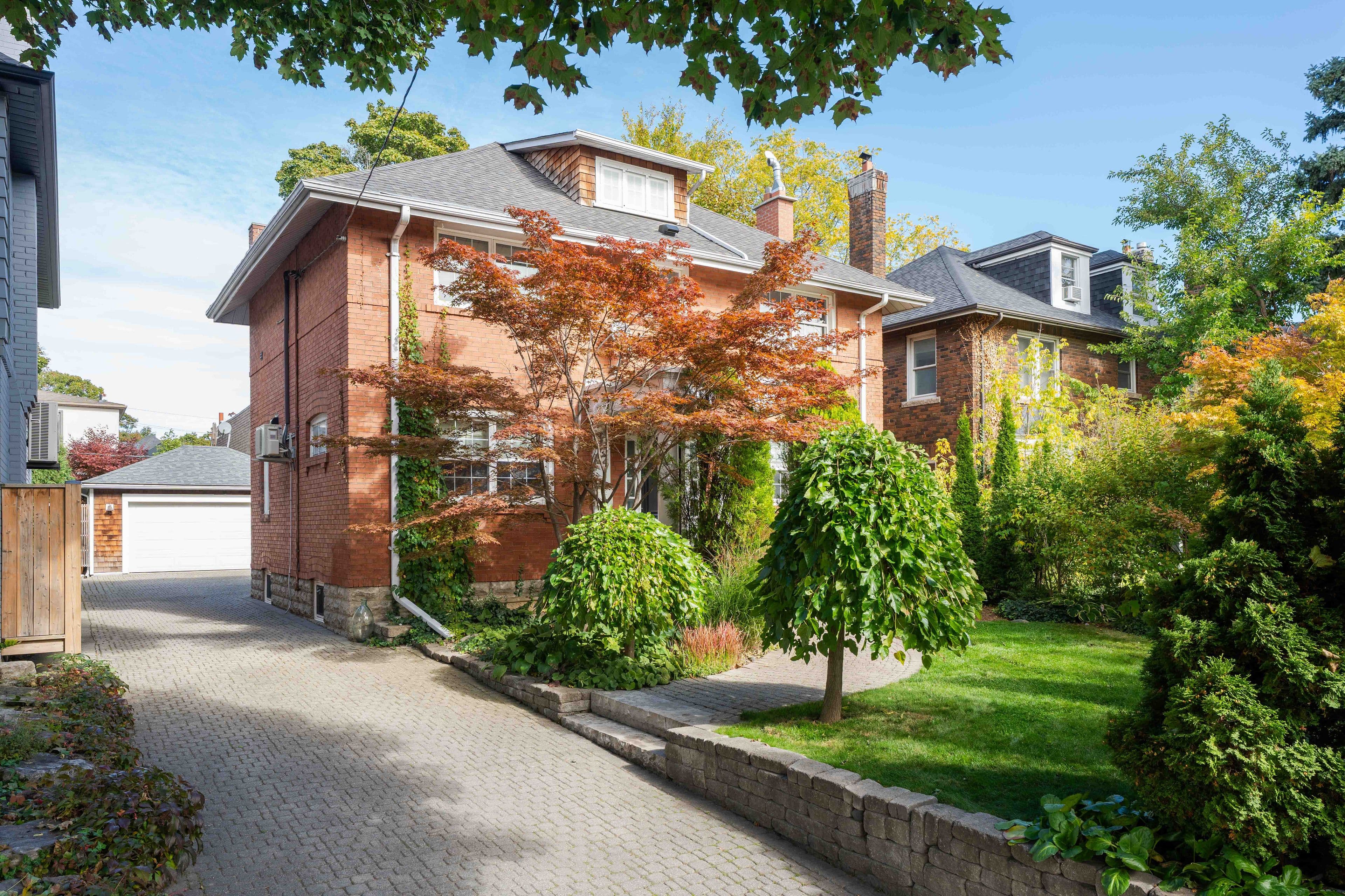 22 Claxton Boulevard, Toronto C03, ON M6C 1L8