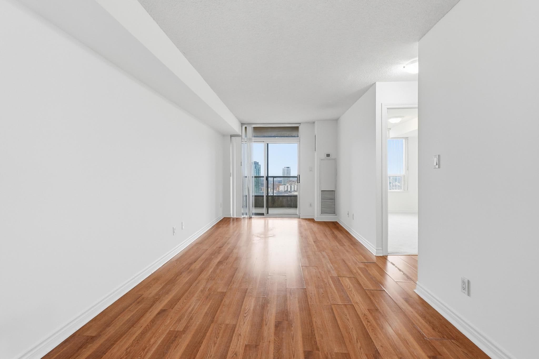 3880 Duke Of York Boulevard 2208, Mississauga, ON L5B 4M7