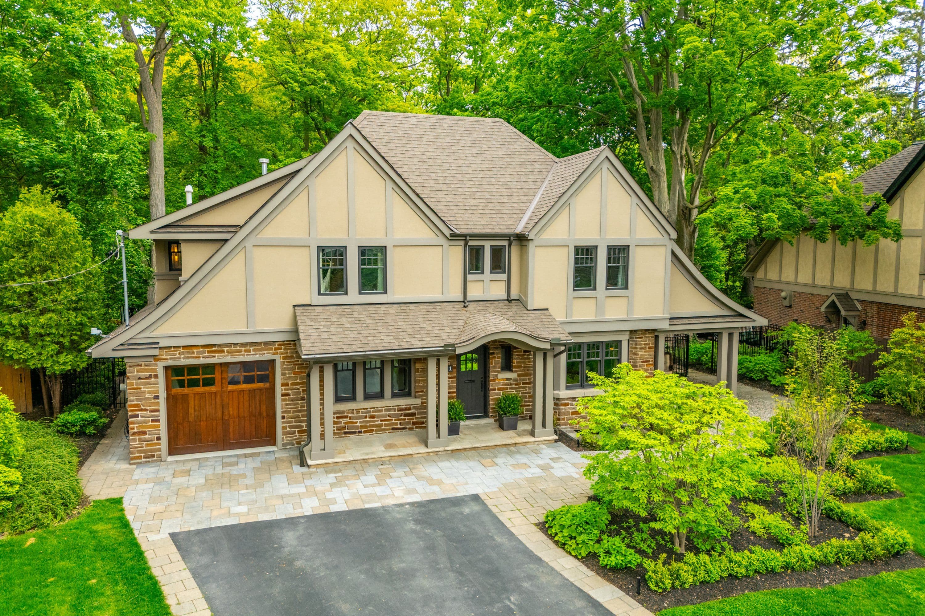 61 Oak Knoll Drive, Hamilton, ON L8S 4C2