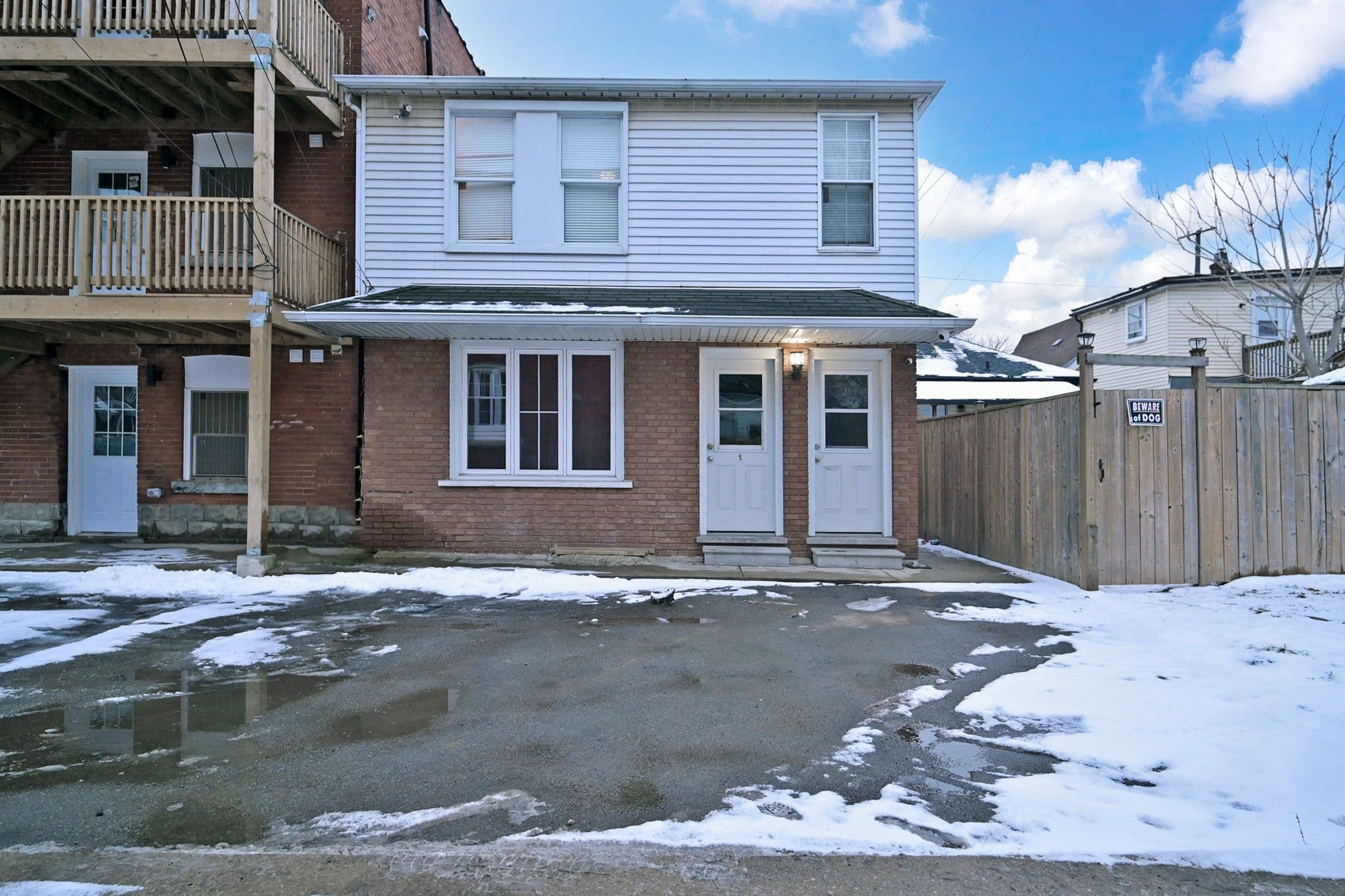 1129 Cannon Street E #C1, Hamilton, ON L8L 2J7