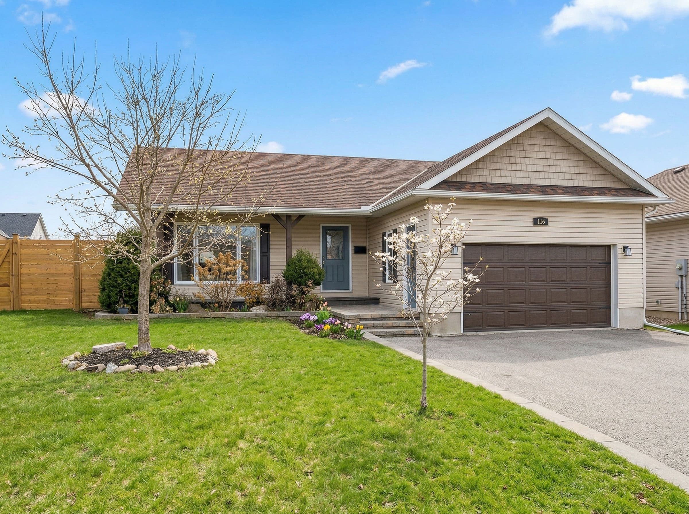 116 Mclachlin Street S, Arnprior, ON K7S 3Y5