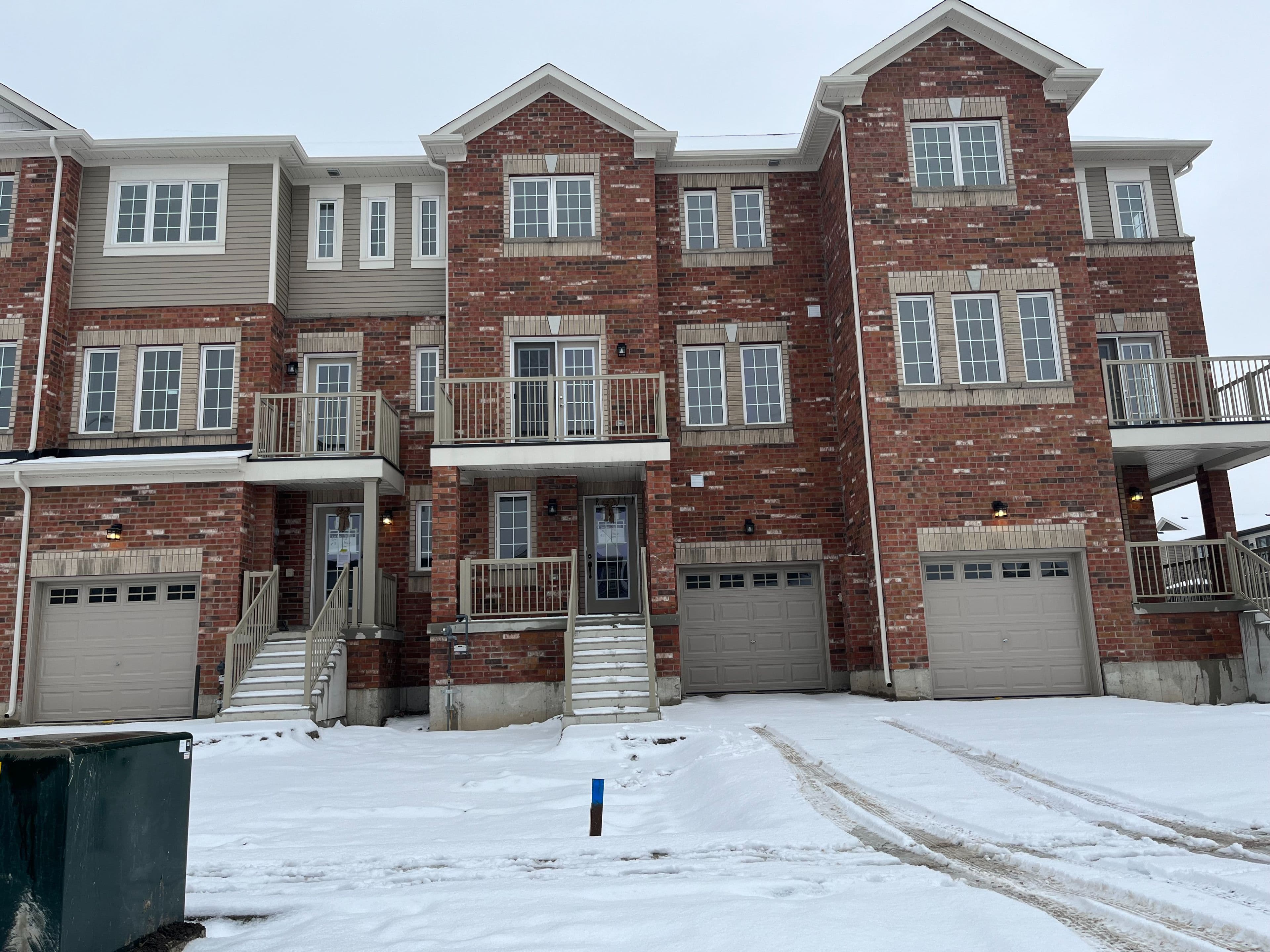 63 Harvest Crescent, Barrie, ON L9J 0C2