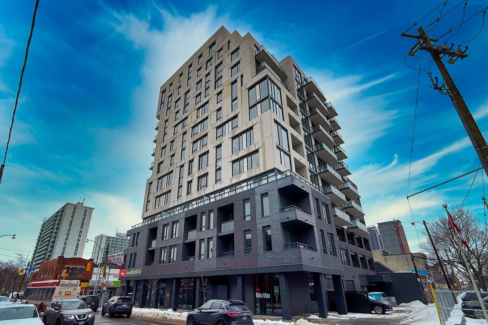 758 Dovercourt Road W 805, Toronto W02, ON M6H 1L8