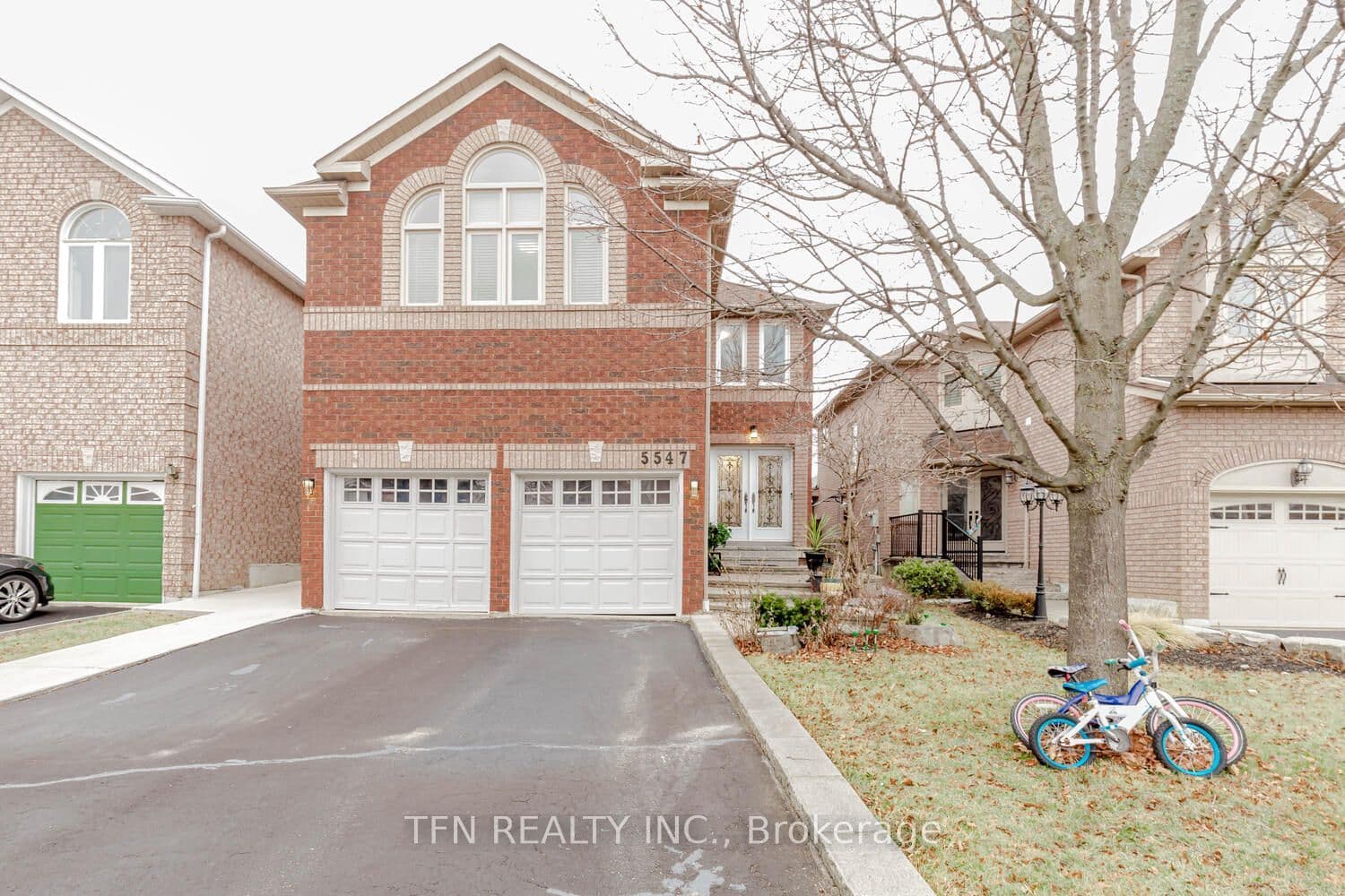 5547 Wheatland Court, Mississauga, ON L5V 2E4