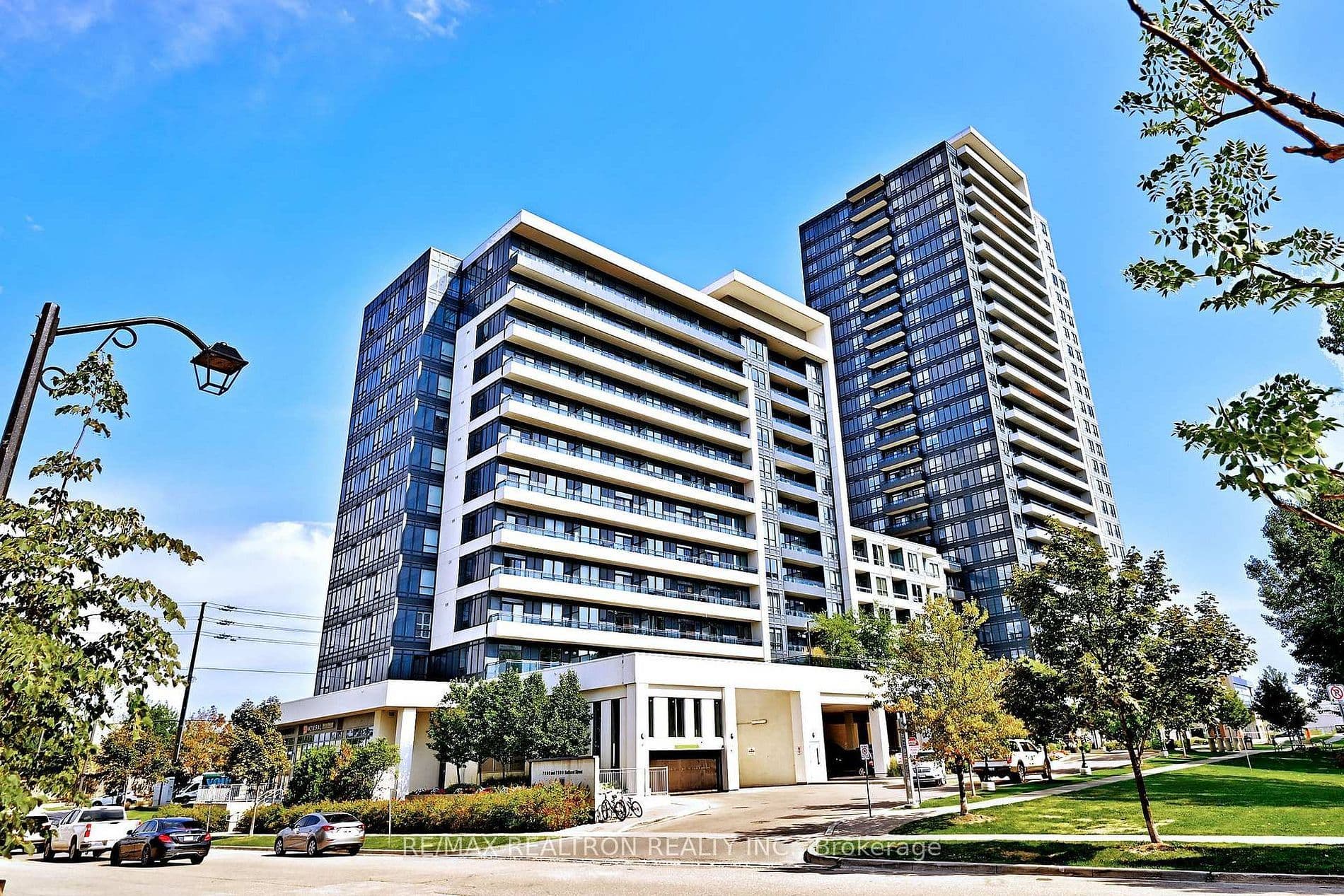 7900 Bathurst Street 1122, Vaughan, ON L4J 0J8