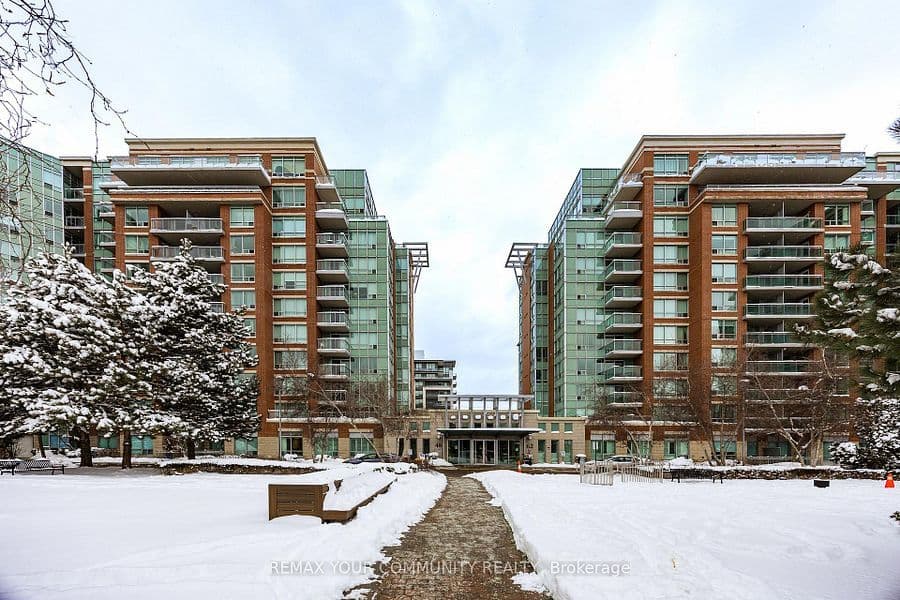 48 Suncrest Boulevard 111, Markham, ON L3T 7Y6