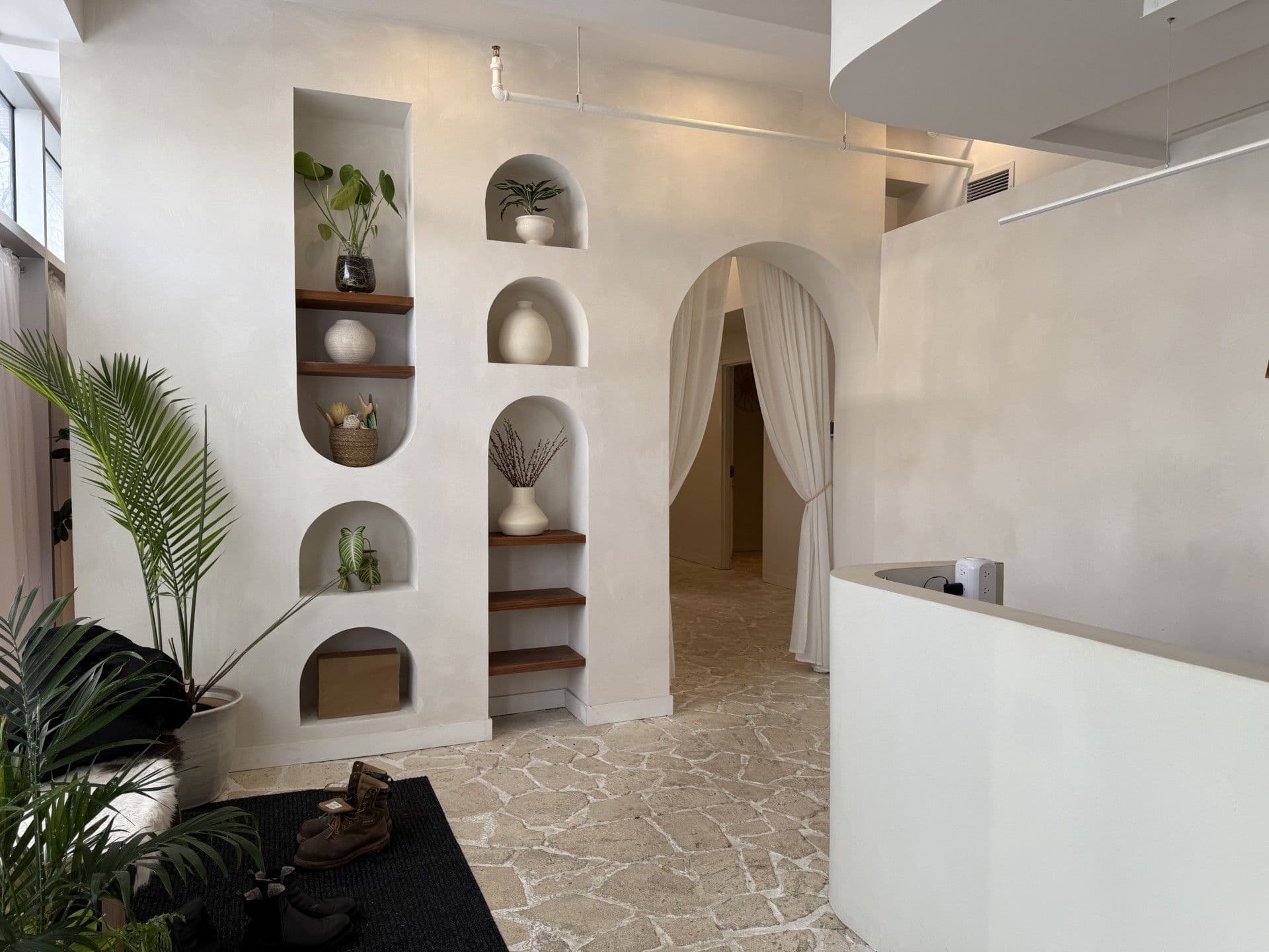 785 Dundas Street W, Toronto C01, ON M6J 1V2