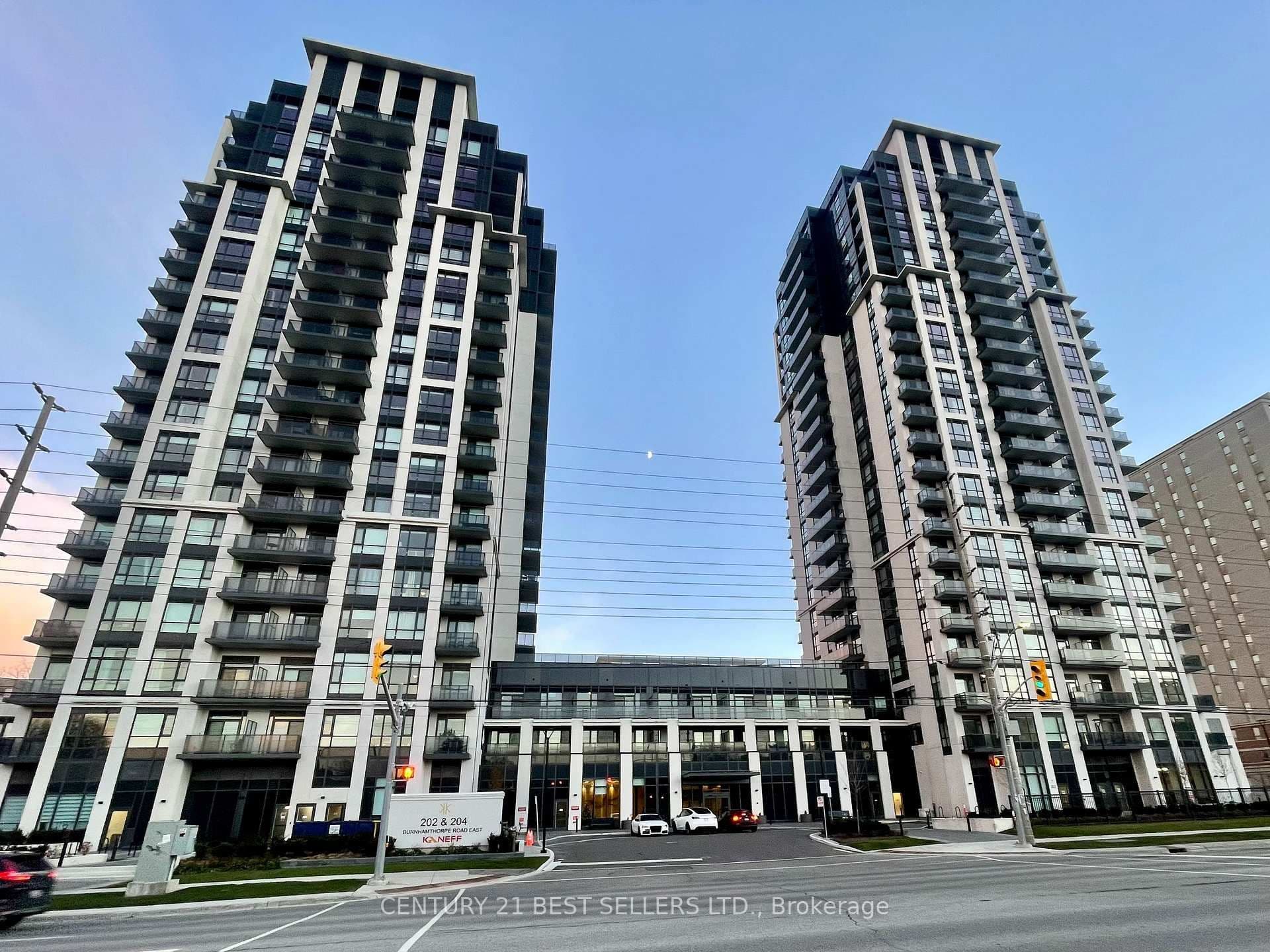 202 Burnhamthorpe Road E 1906, Mississauga, ON L5A 4L4