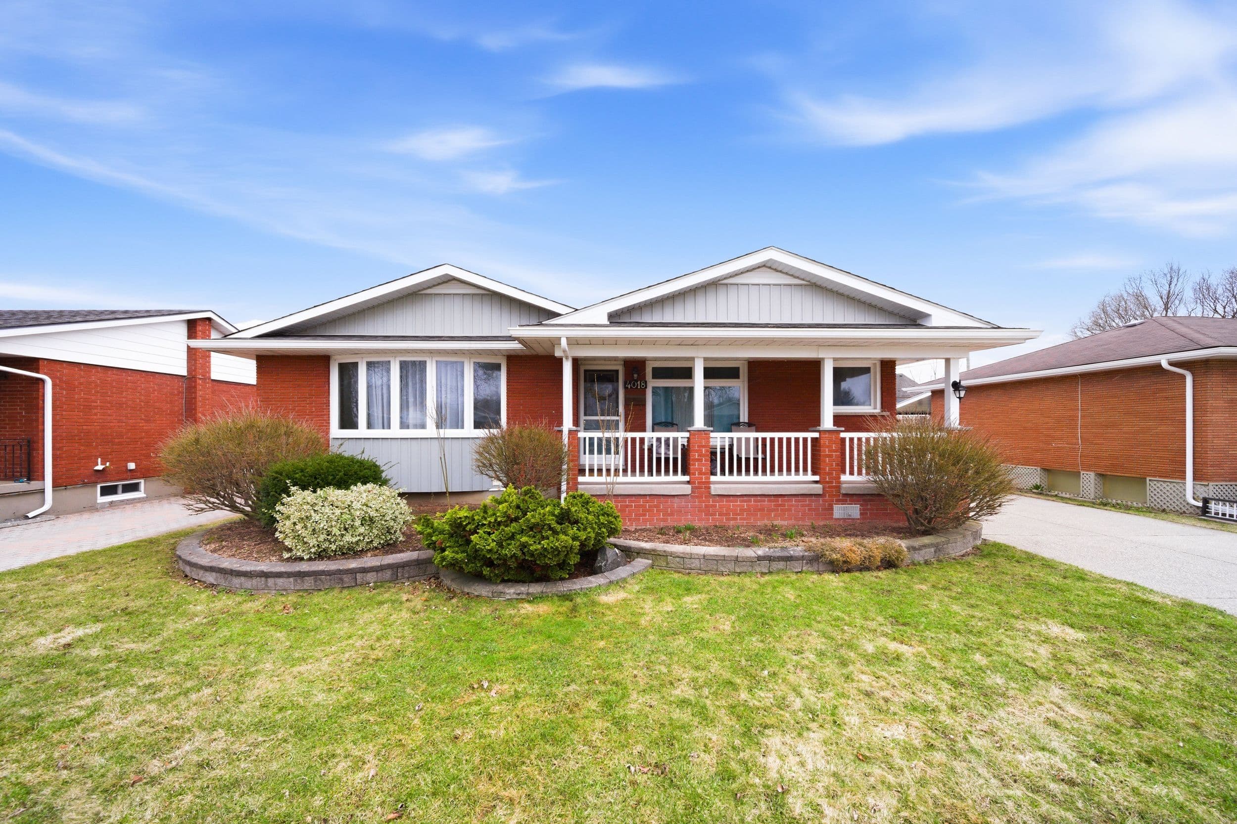 4018 Montcalm Crescent, Niagara Falls, ON L2G 6L8