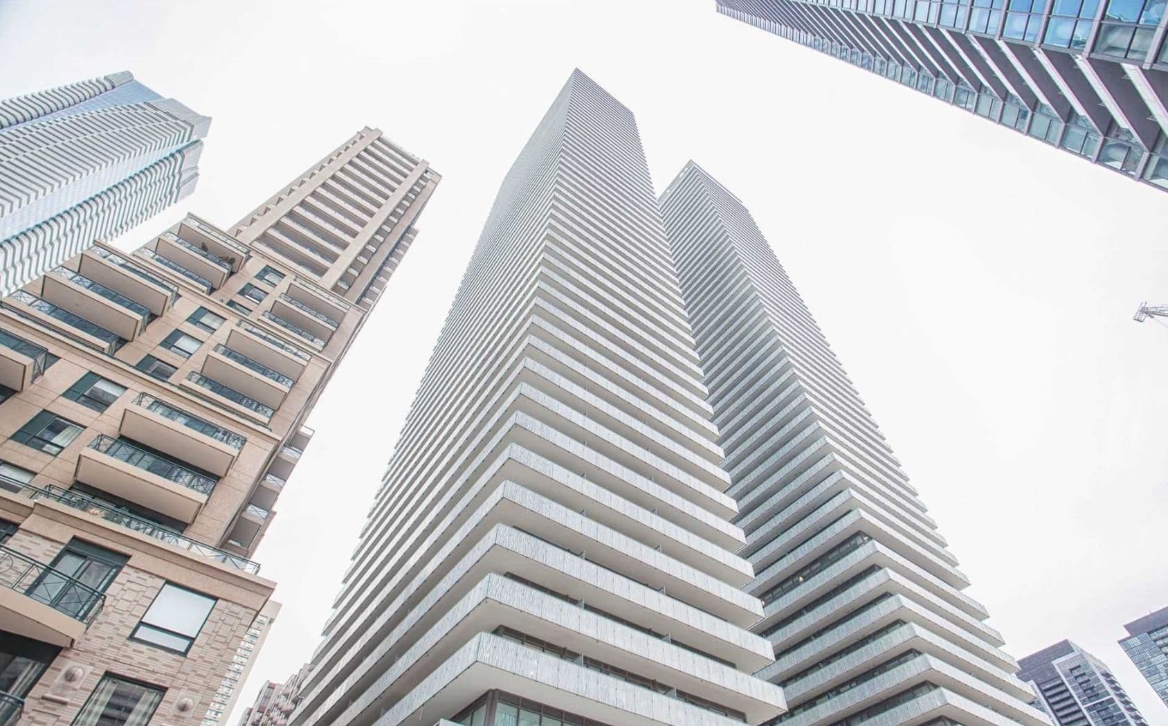 42 Charles Street E 4702, Toronto C08, ON M4Y 0B7