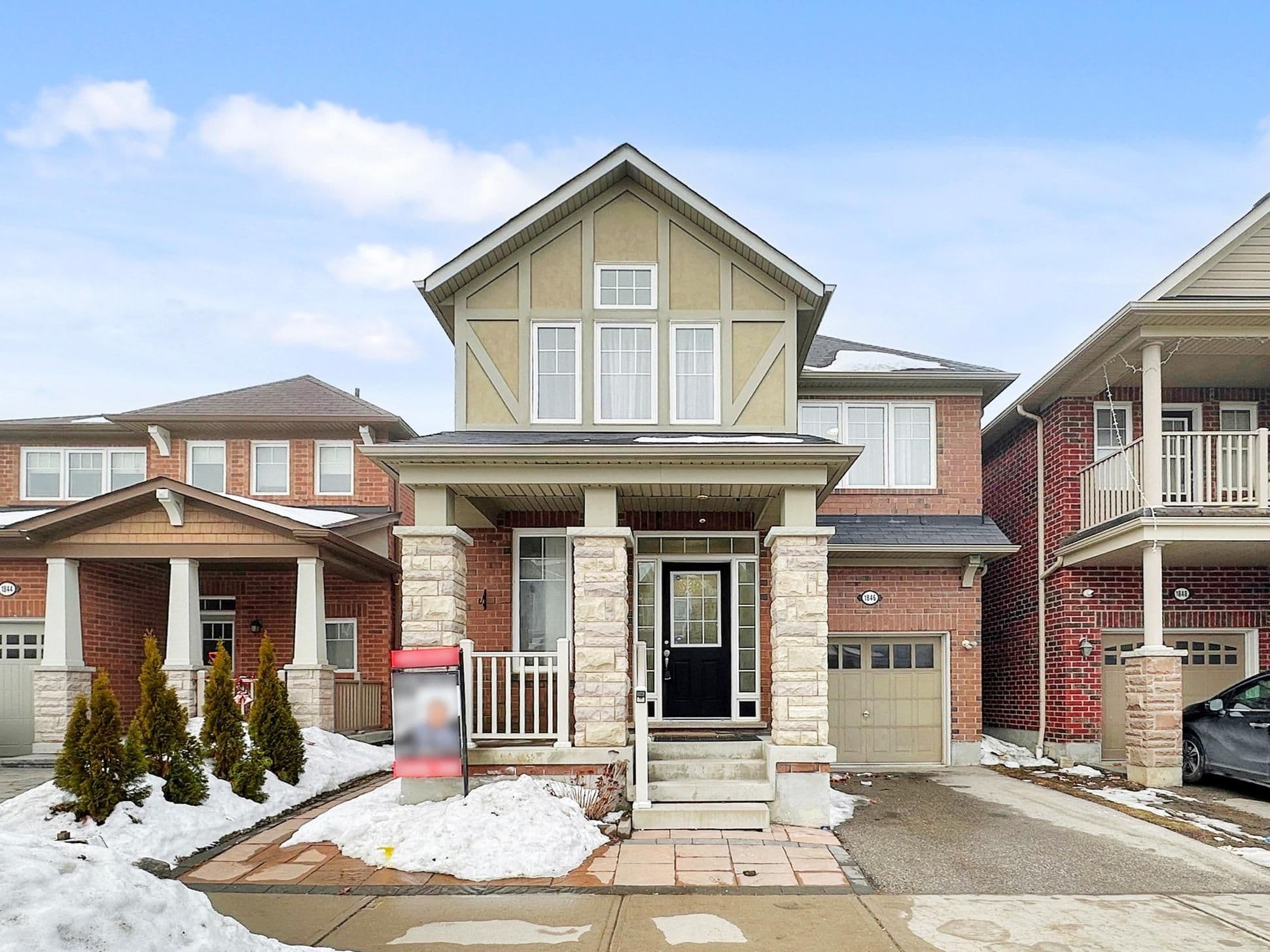 1846 Misthollow Drive, Pickering, ON L1X 0A8