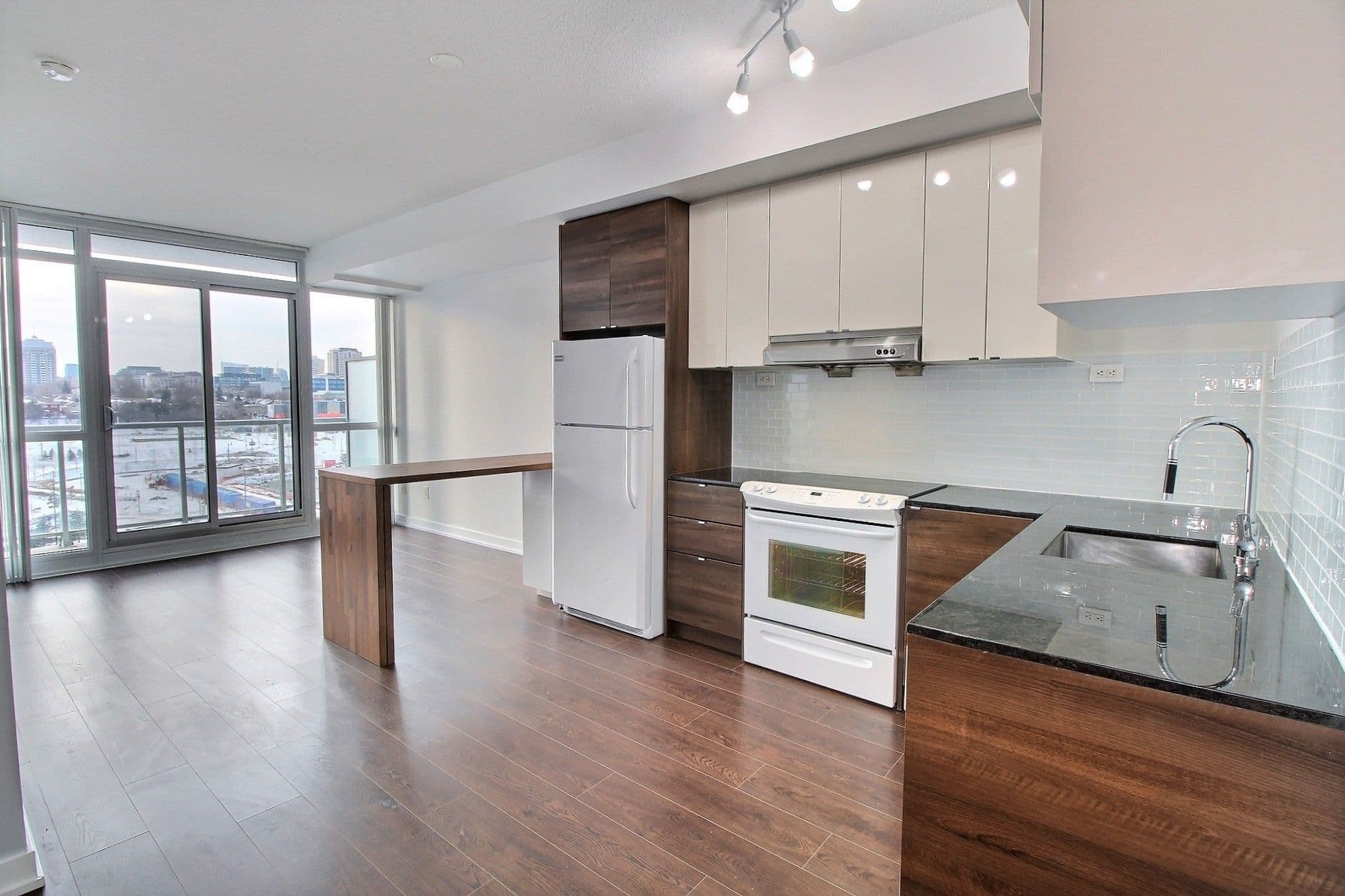 121 McMahon Drive 1111, Toronto C15, ON M2K 0C1