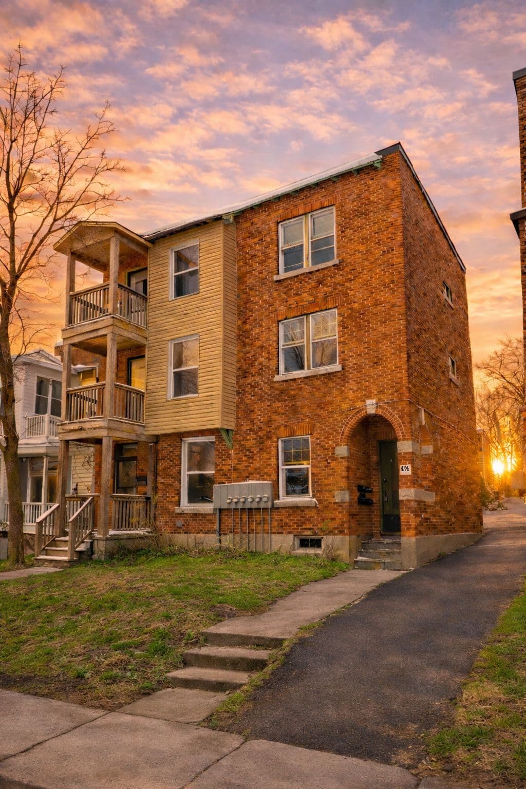 514 Bay Street, Ottawa Centre, ON K1R 6B3