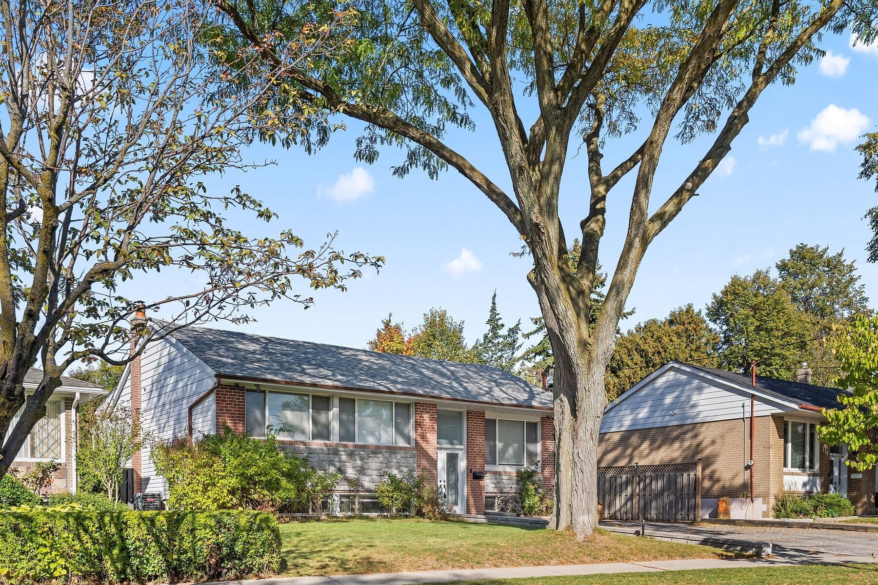 108 Lynedock Crescent, Toronto C13, ON M3A 2B1