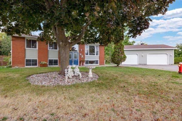 2 Armstrong Place, North Dundas, ON K0C 1H0