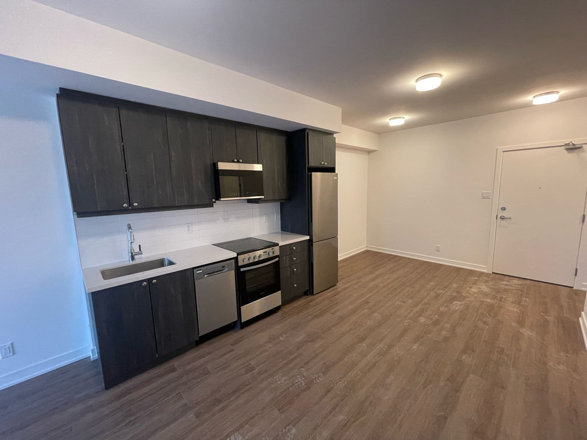 55 Clarington Boulevard 911, Clarington, ON L1C 7J4