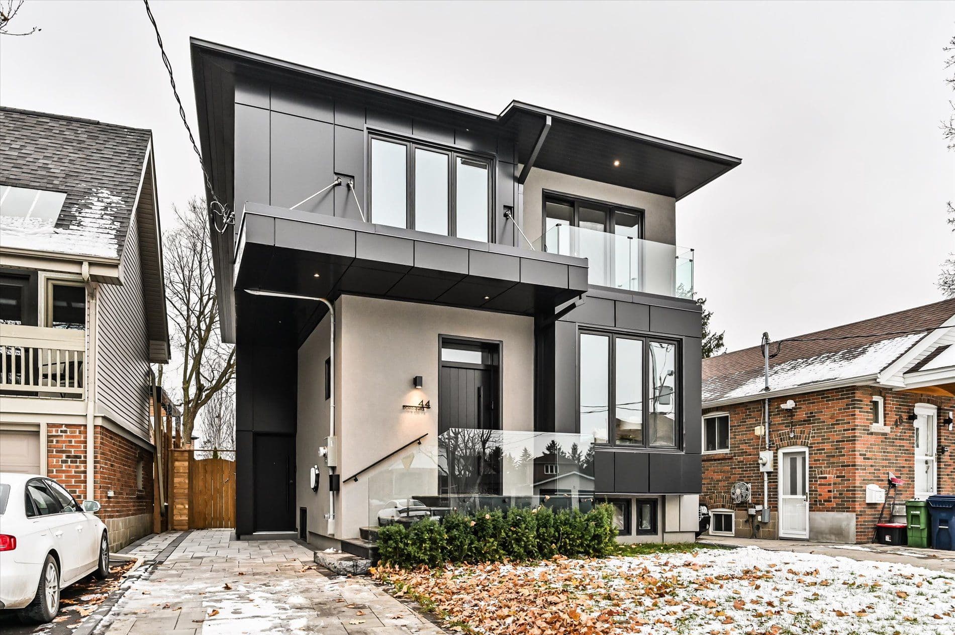 44 Doris Drive, Toronto E03, ON M4B 3C9