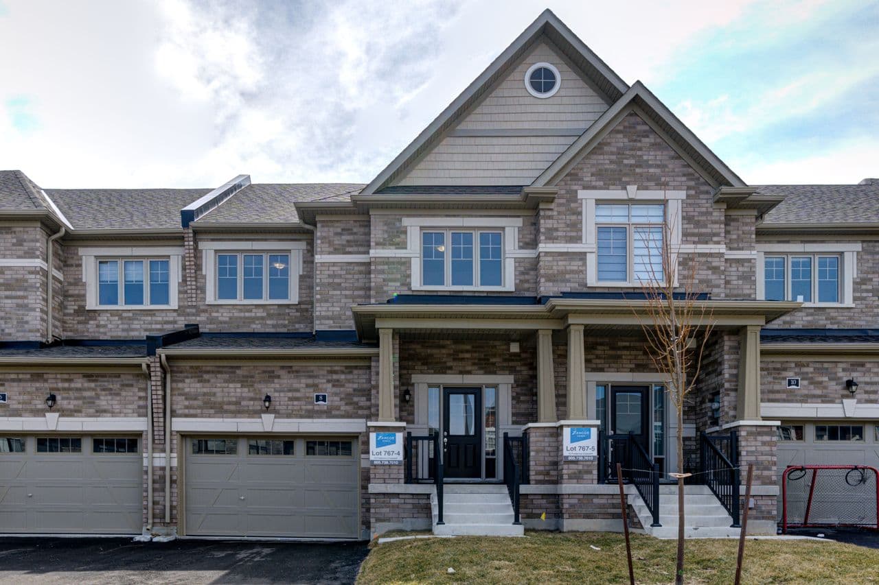 8 Federica Crescent, Wasaga Beach, ON L9Z 0N6