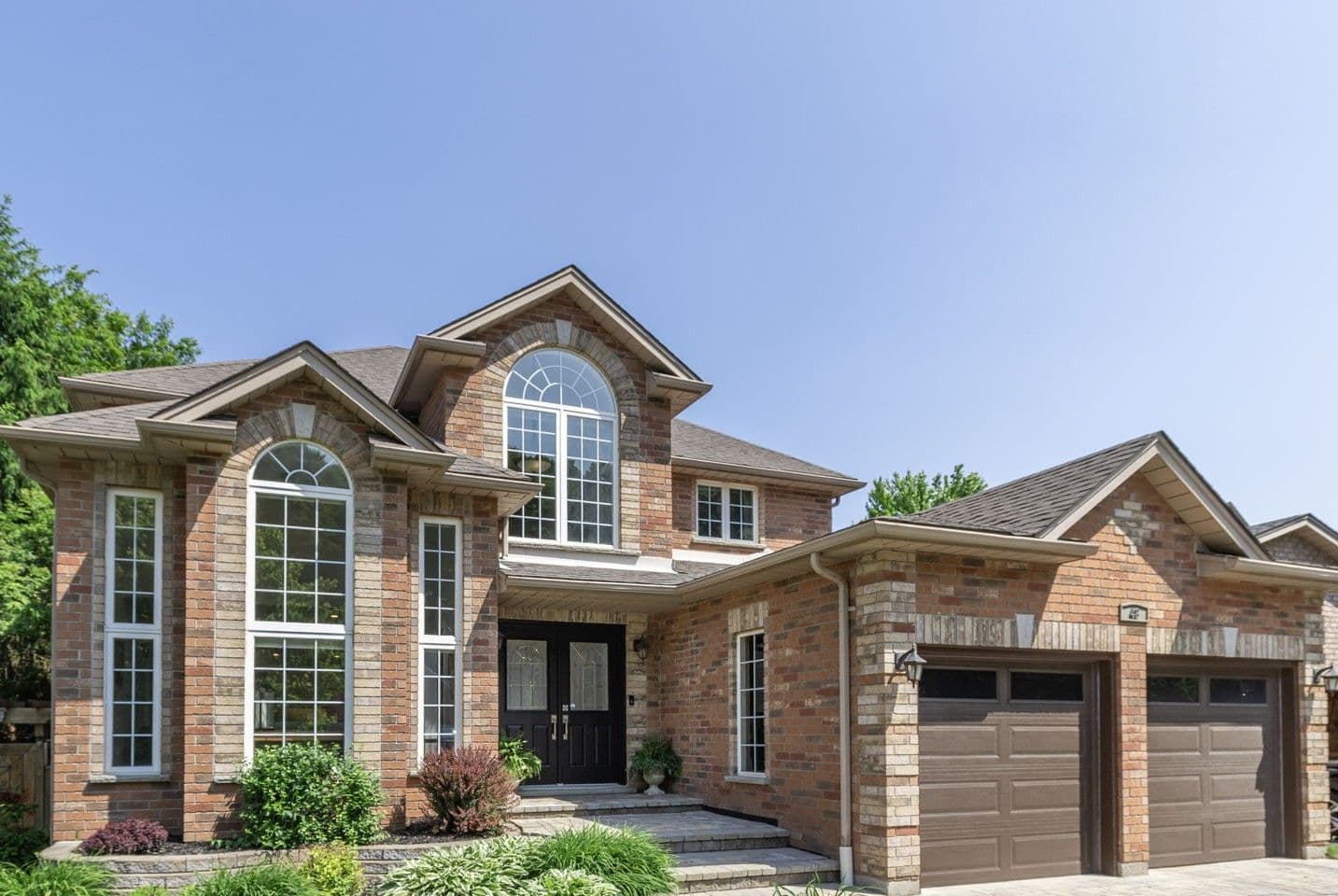 48 Crimson Ridge Road, Barrie, ON L4N 9S1