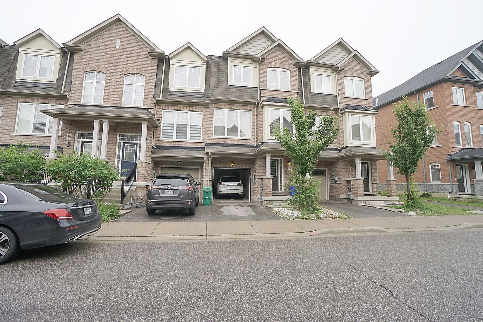 15 Magdalene Crescent, Brampton, ON L6Z 0G9