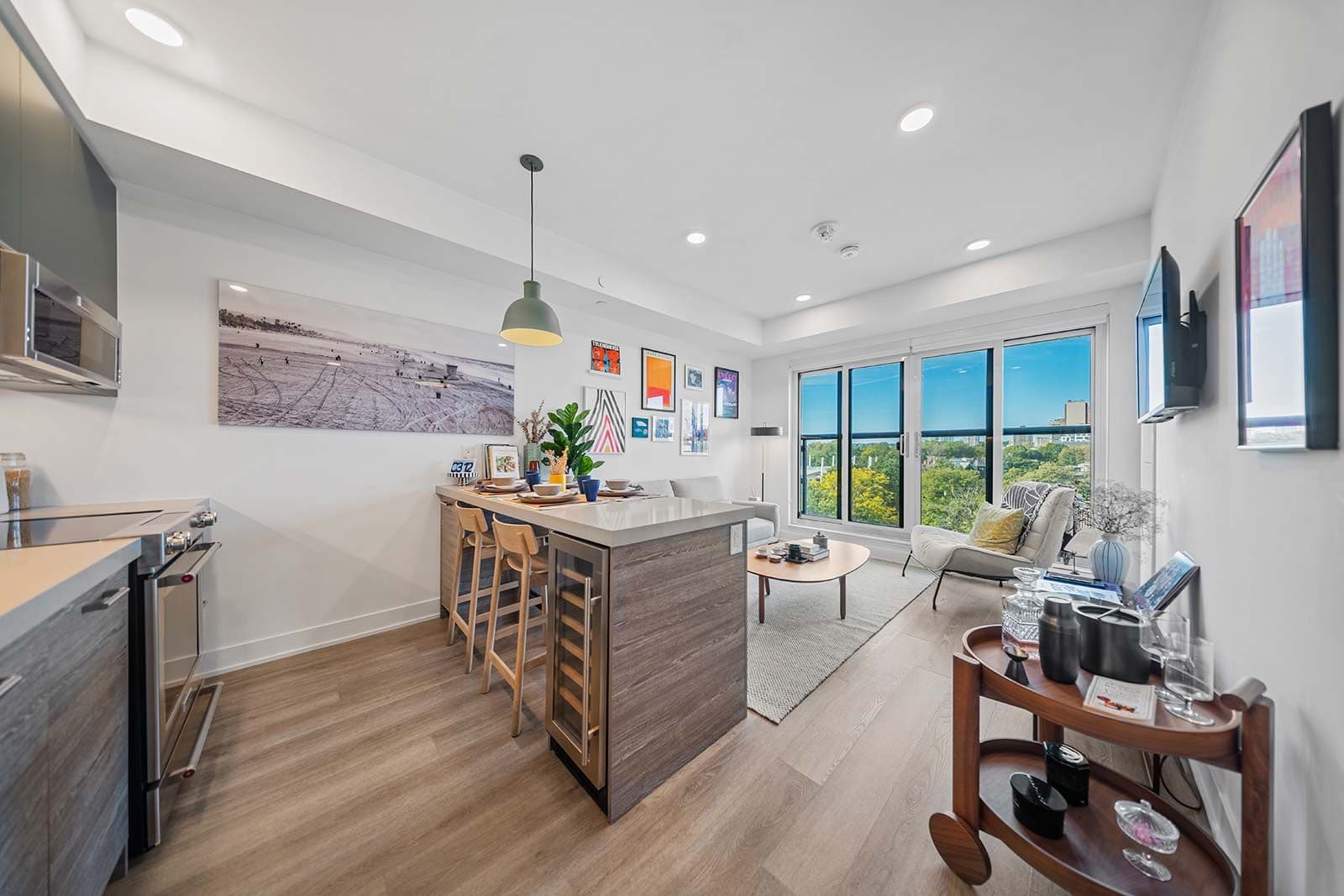 484 Spadina Avenue 415, Toronto C01, ON M5S 0E4