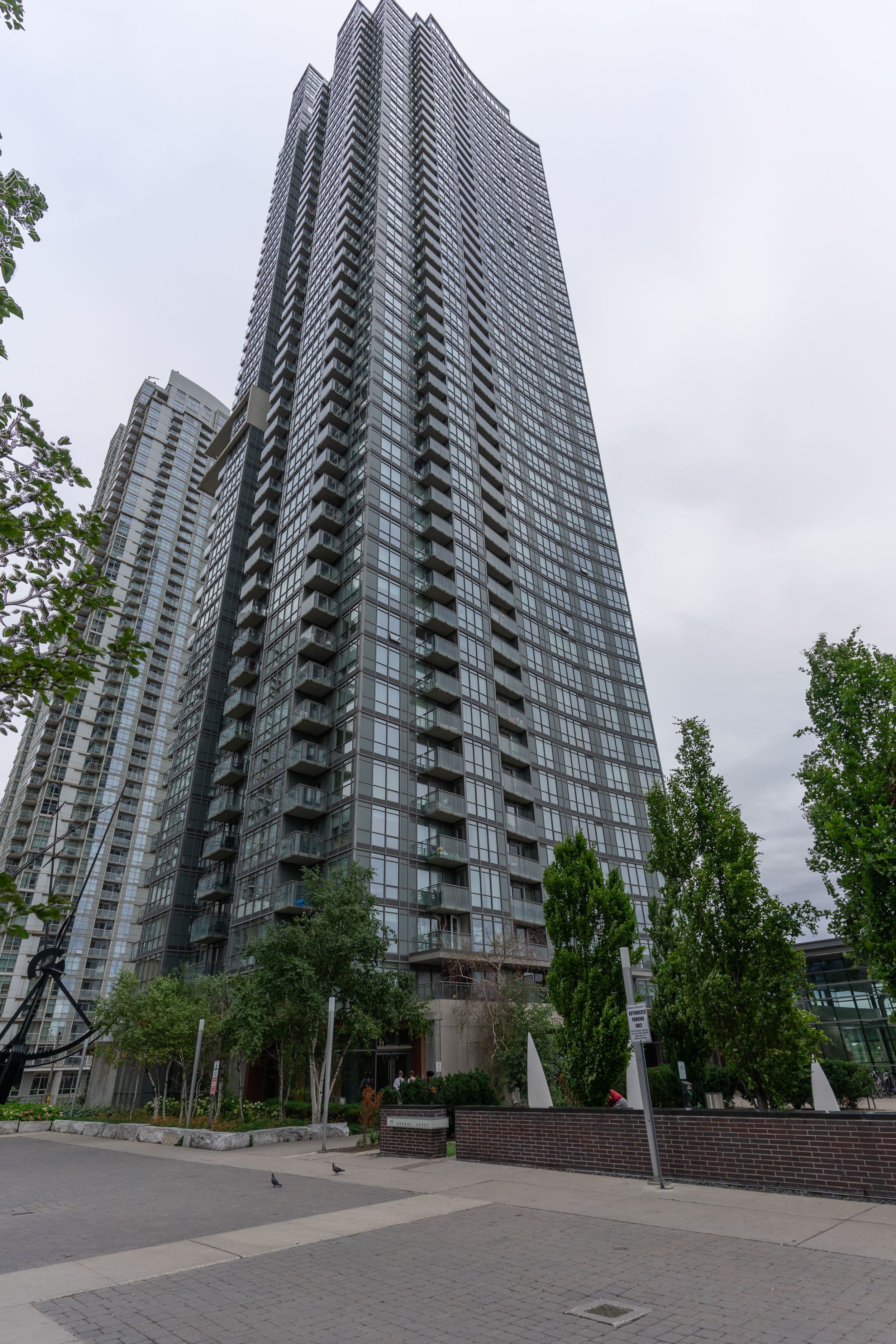 11 Brunel Court 3609, Toronto C01, ON M5V 3Y3