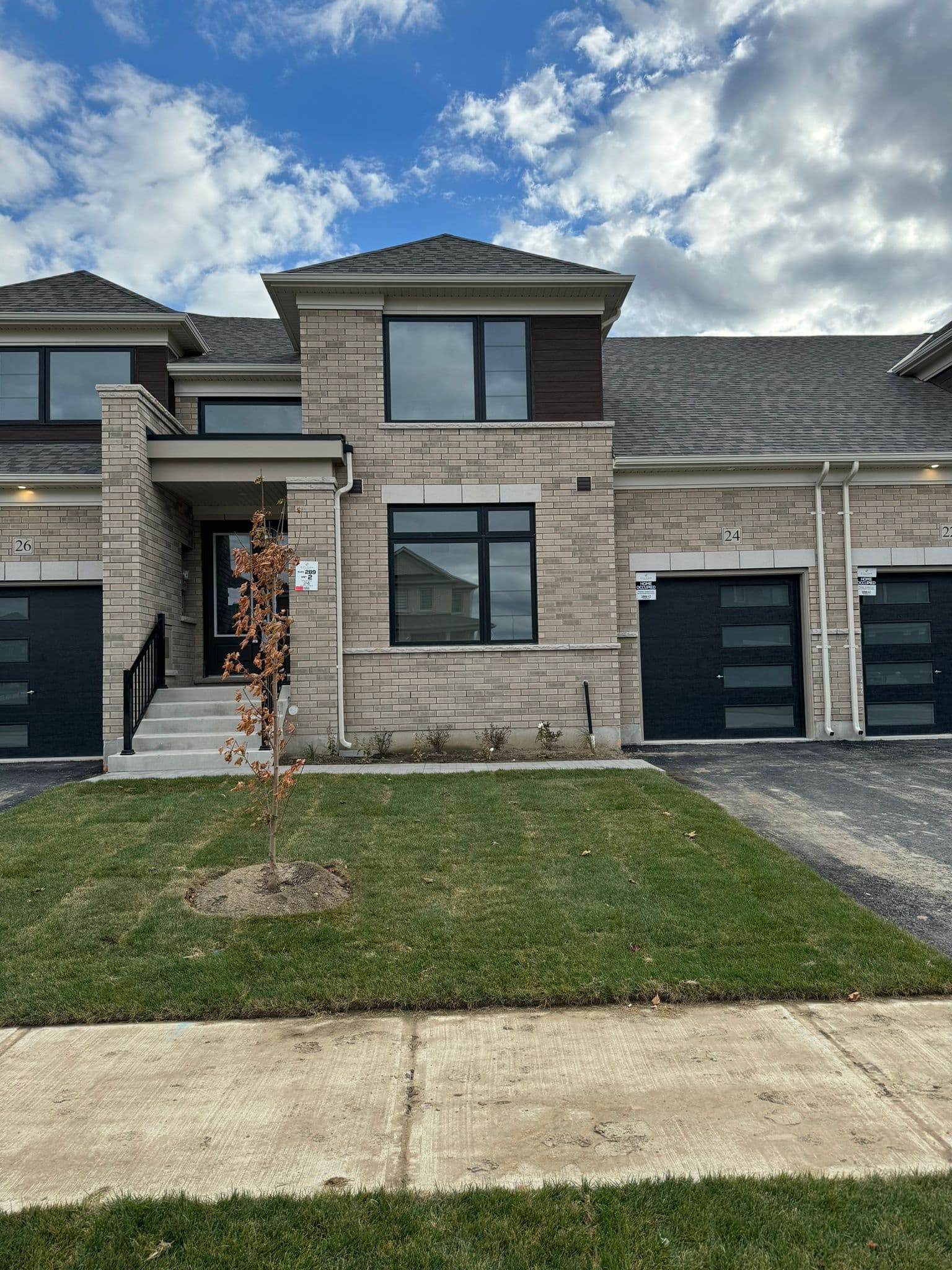 24 Mayapple Street, Adjala-Tosorontio, ON L0G 1W0