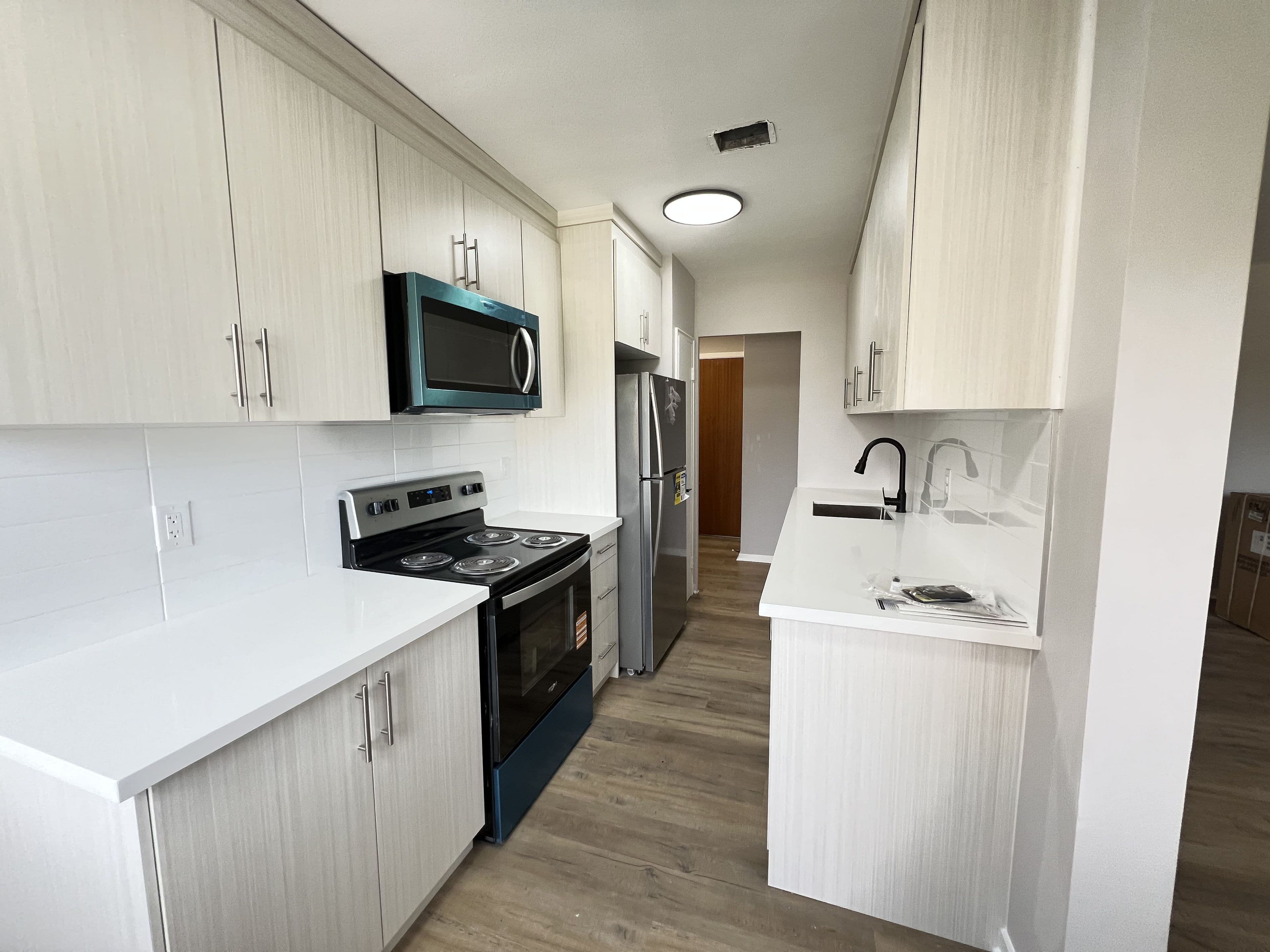 1698 Victoria Park Avenue 102, Toronto C13, ON M1R 1R2