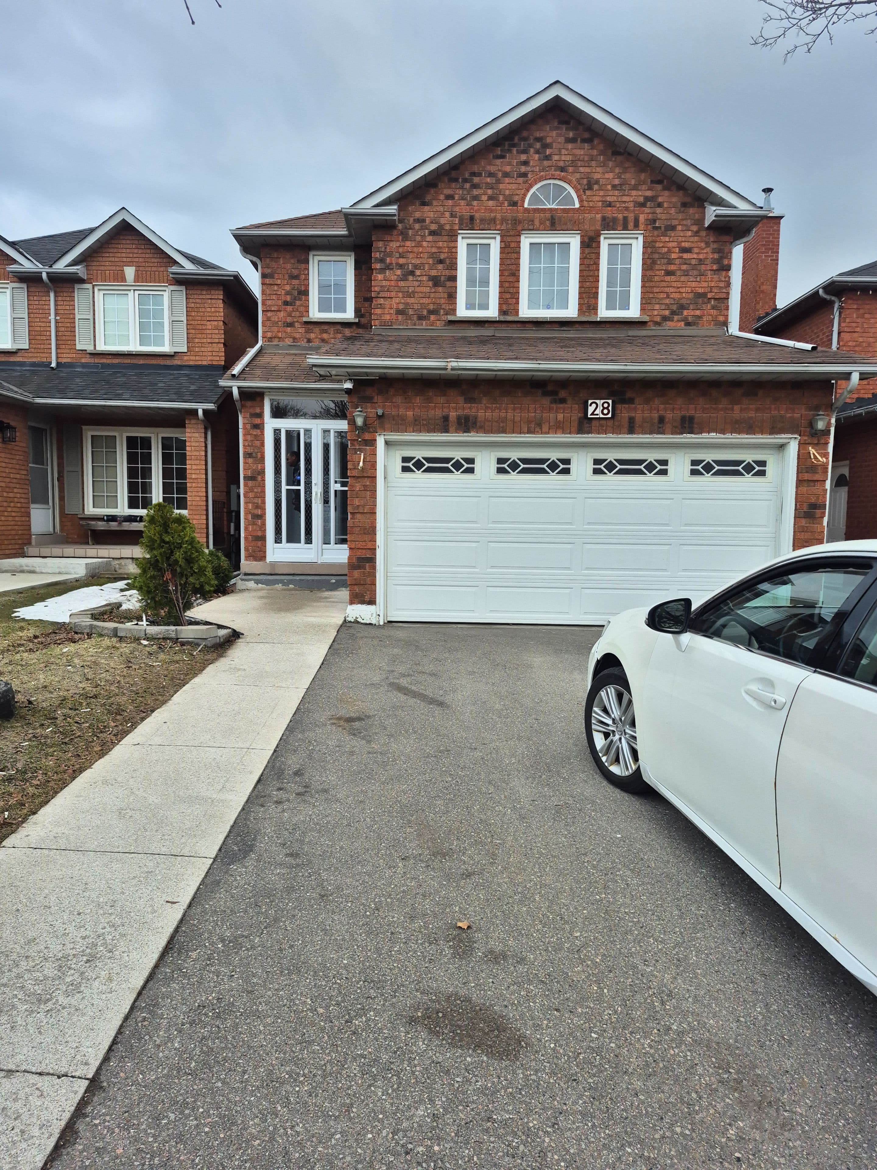 28 Pennsylvania Avenue Basement, Brampton, ON L6Y 4N7