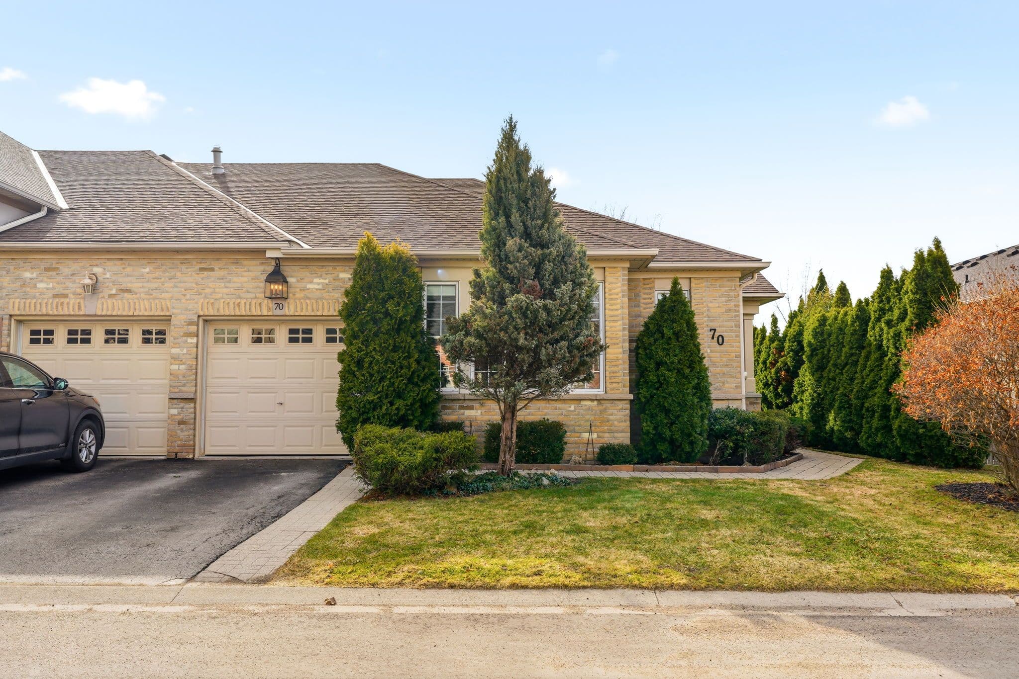 2243 Turnberry Road, Burlington, ON L7M 4Y4