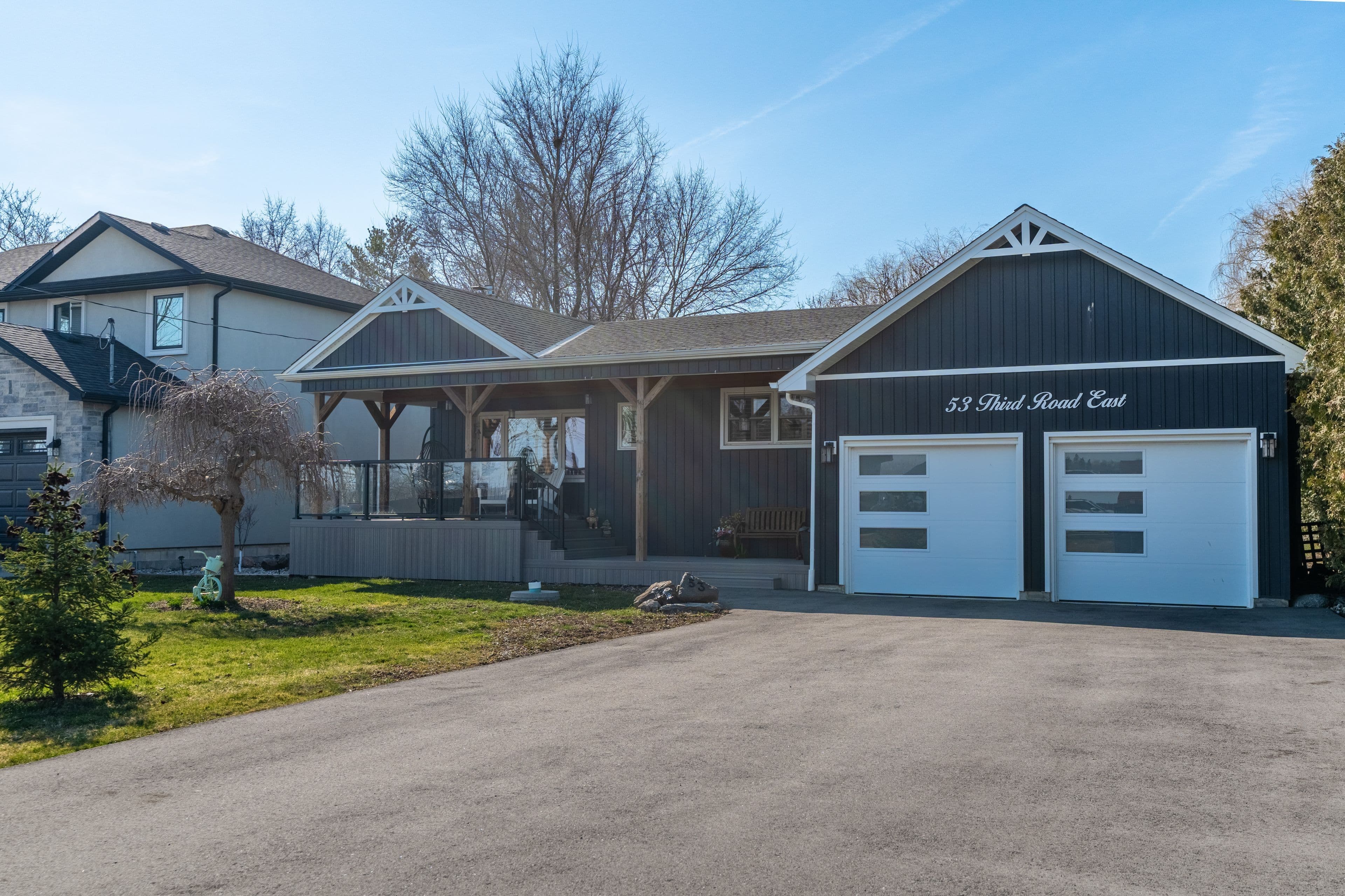 53 Third Road E, Hamilton, ON L8J 3J5